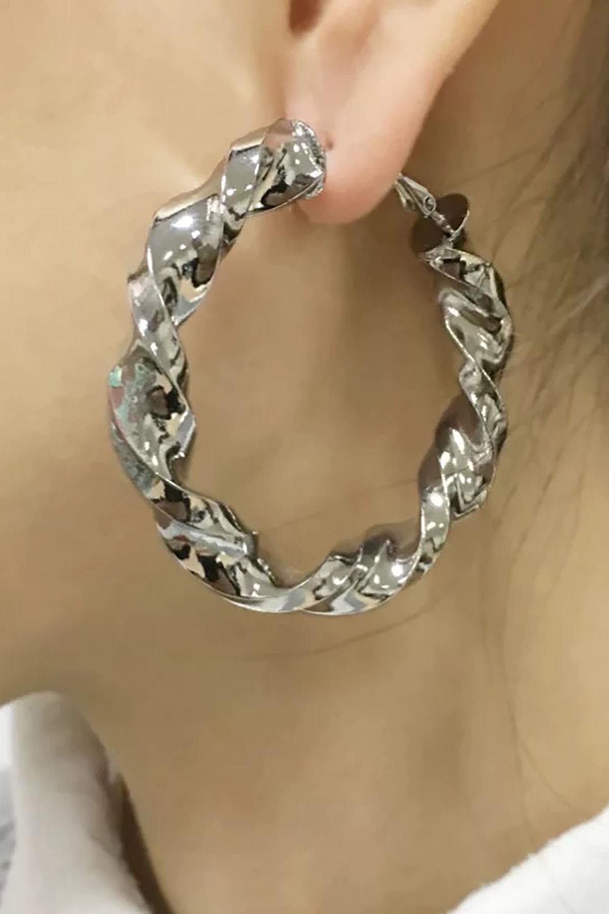 Gümüş Renk Burgu Detaylı 35Mm Halka Küpe (Çift)