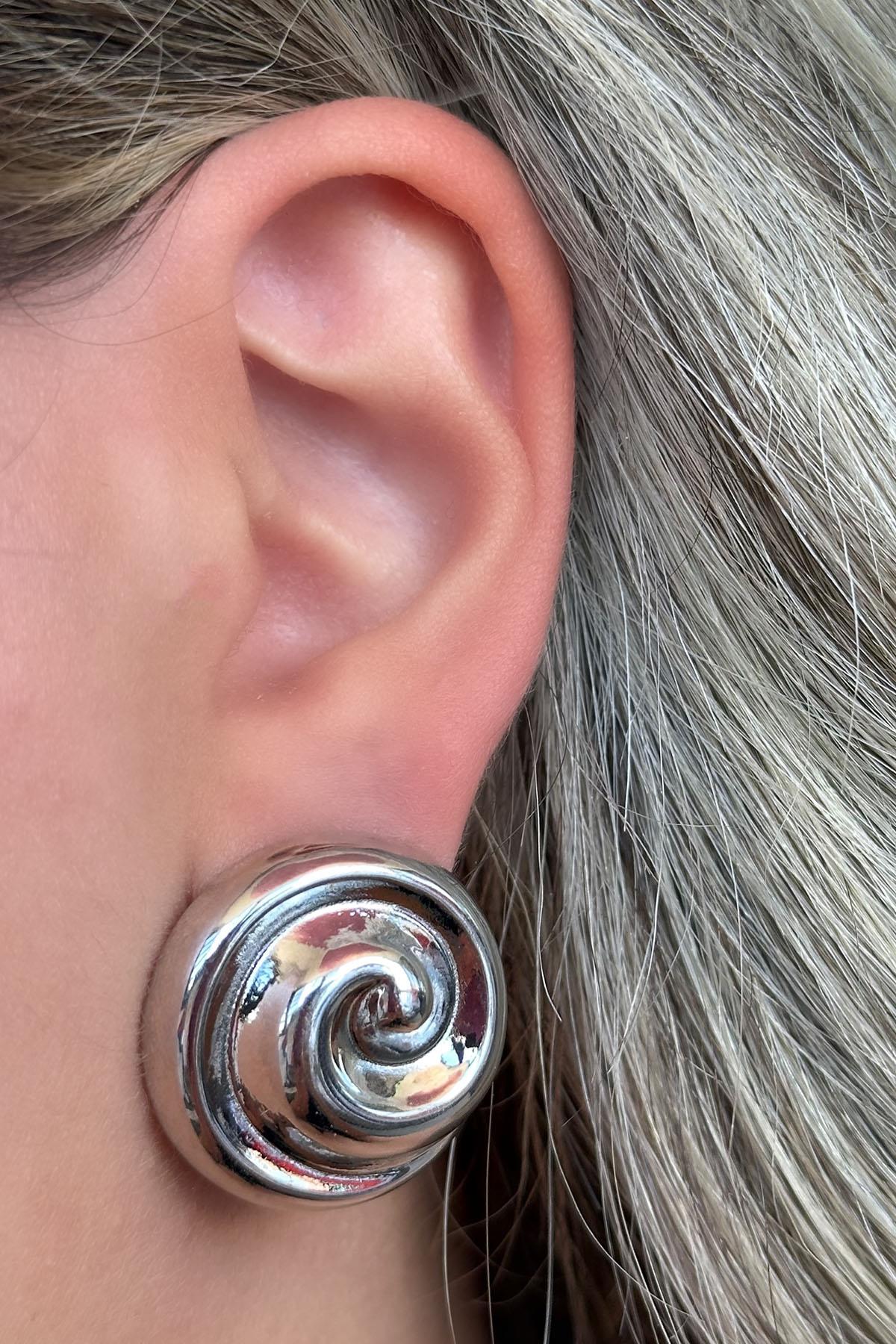 Gümüş Renk Metal Küpe (Çift)