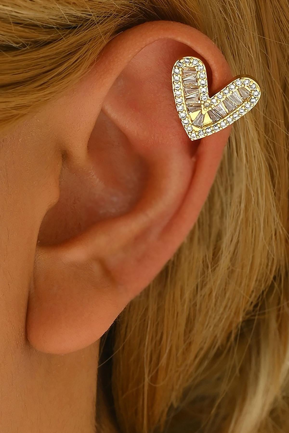 Altın Renk Kalp Figürlü Taş Detaylı Ear Cuff (Tek)