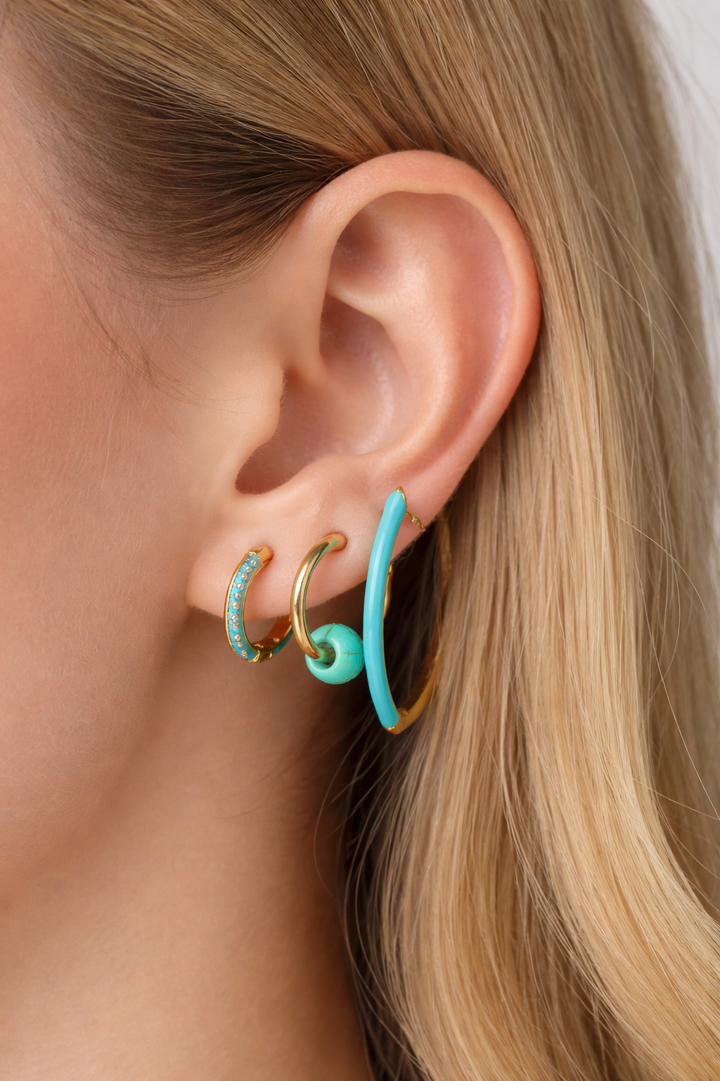 3'lü Altın Renk Mavi Taş Detaylı 14K Altın Kaplama TX Küpe