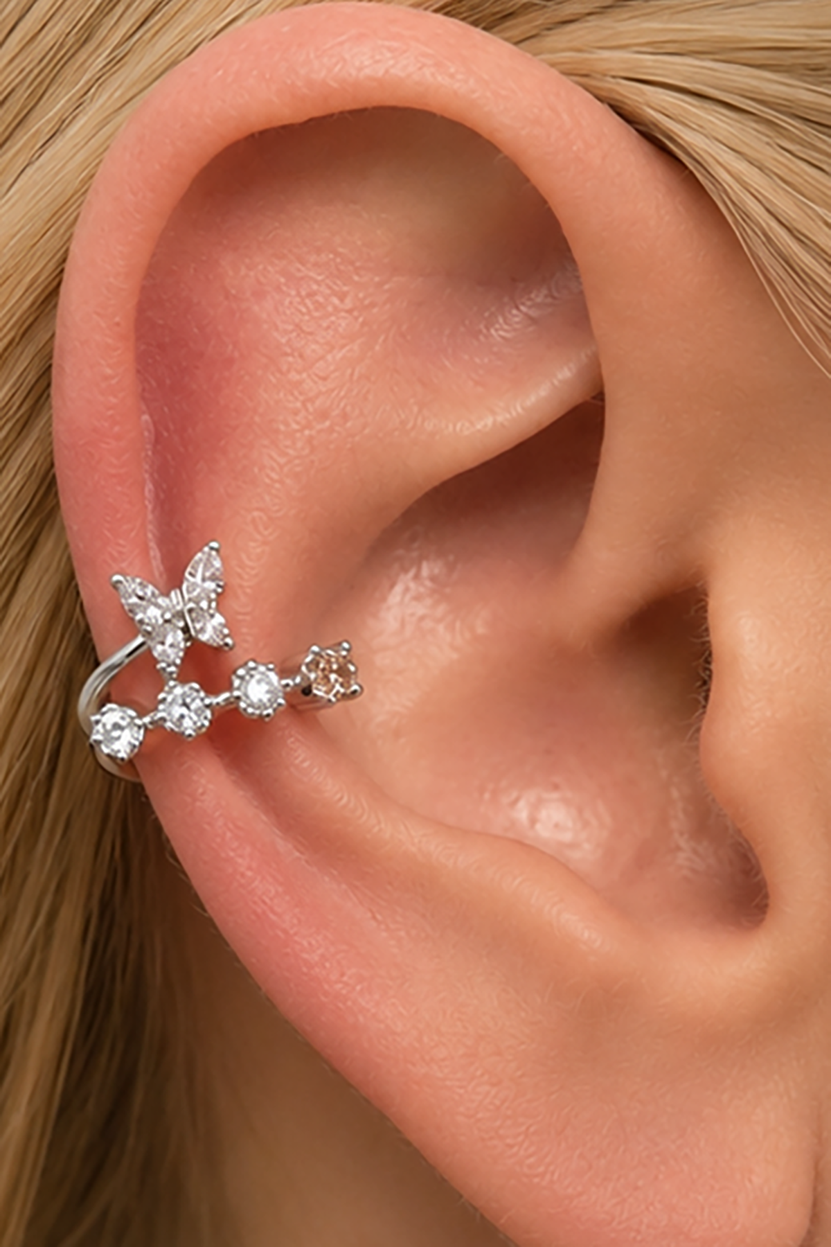 Gümüş Renk Kelebek Figürlü Taş Detaylı Ear Cuff (Tek)