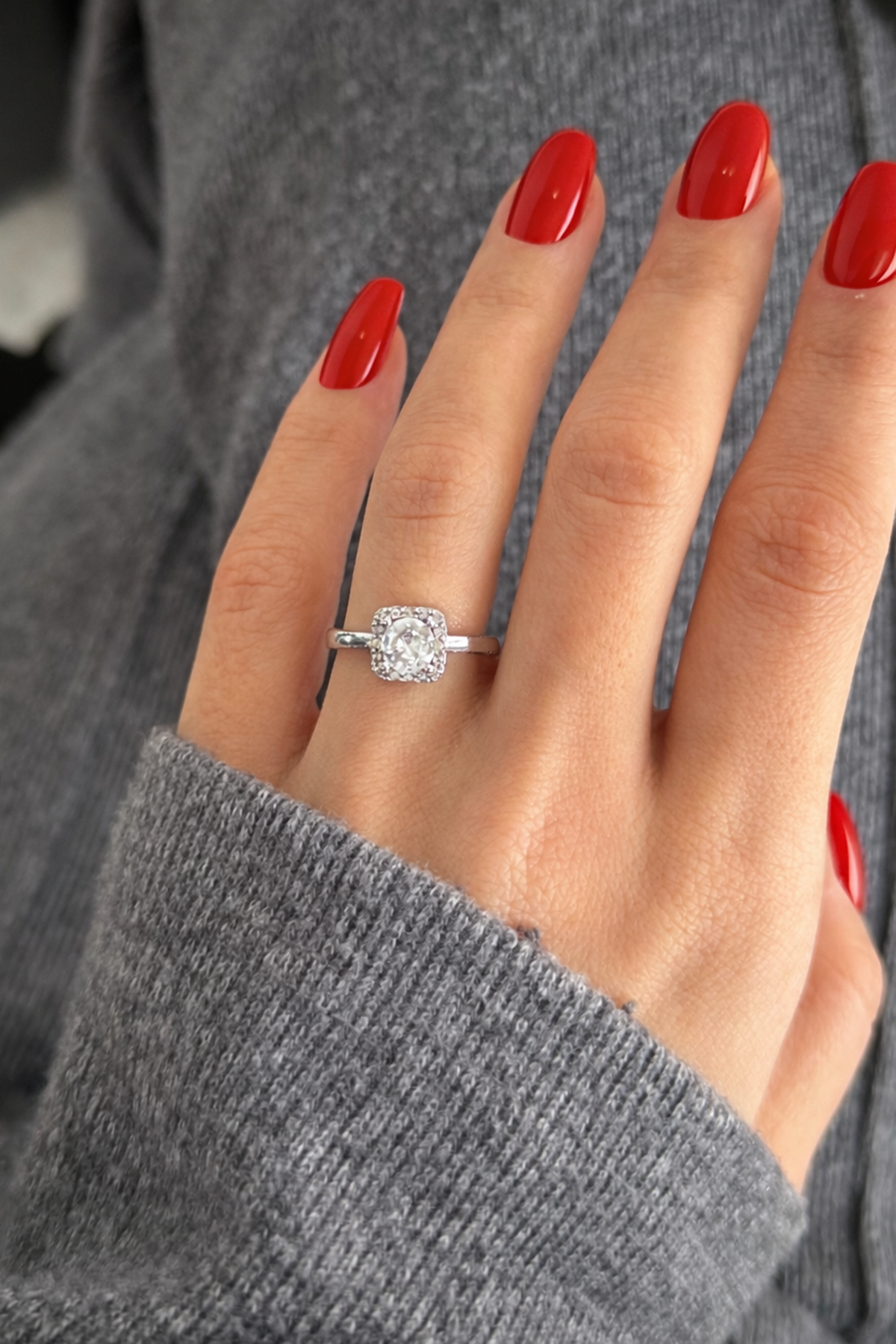 Gümüş Renk Baget Taşlı Yüzük (Ayarlanabilir)