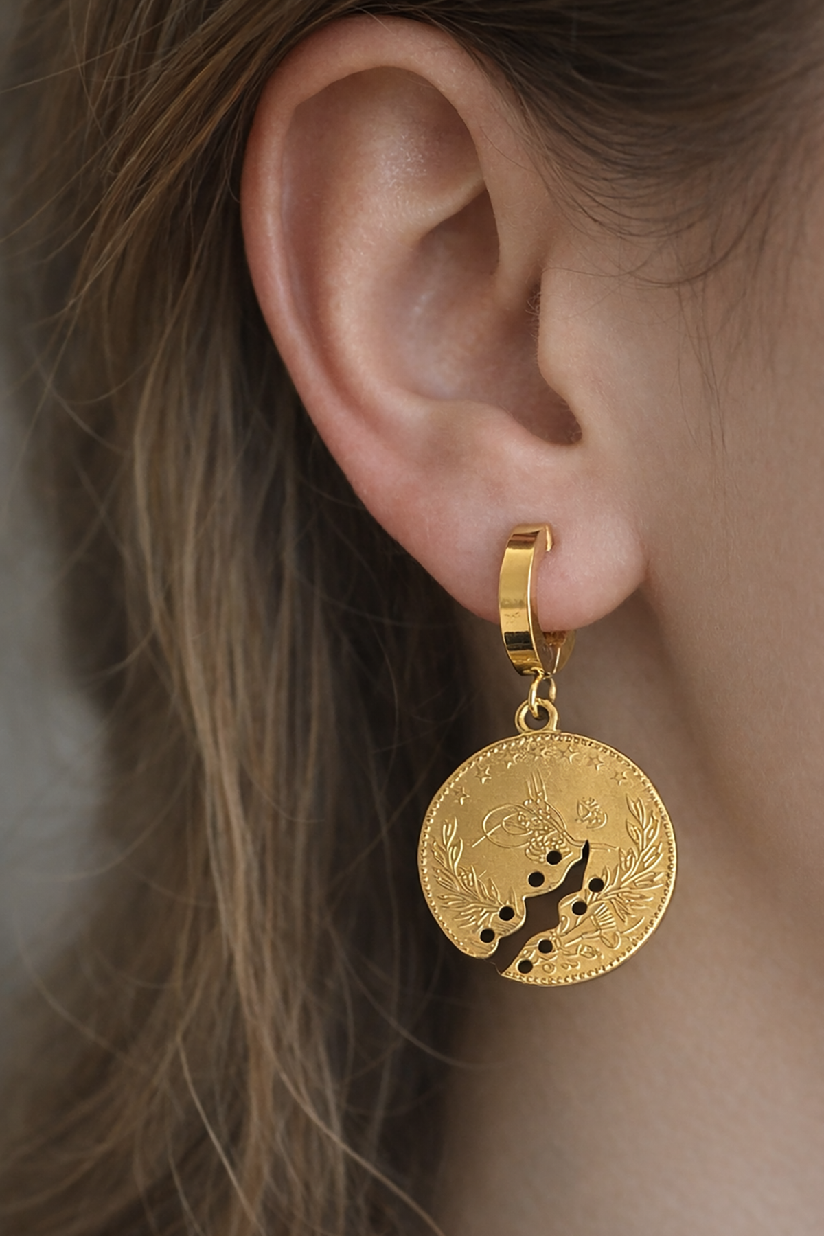 Altın Renk Çelik Küpe (Çift)