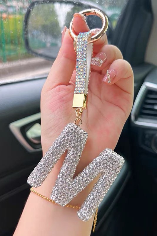 Beyaz  Renk M Harf Taşlı Çanta Charm/ Anahtarlık