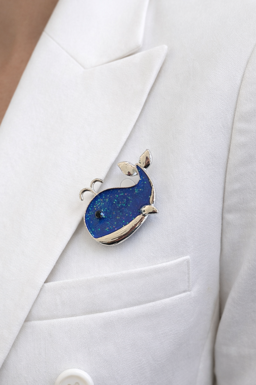 Gümüş Ve Mavi Renk Balina Figürlü Broş