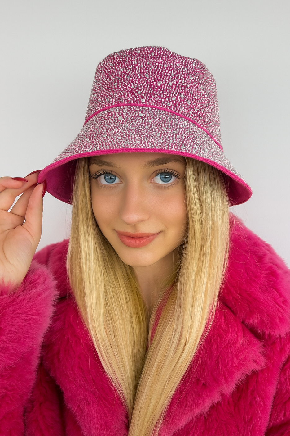 Fuşya Renk Taş Detaylı Tasarım Şapka