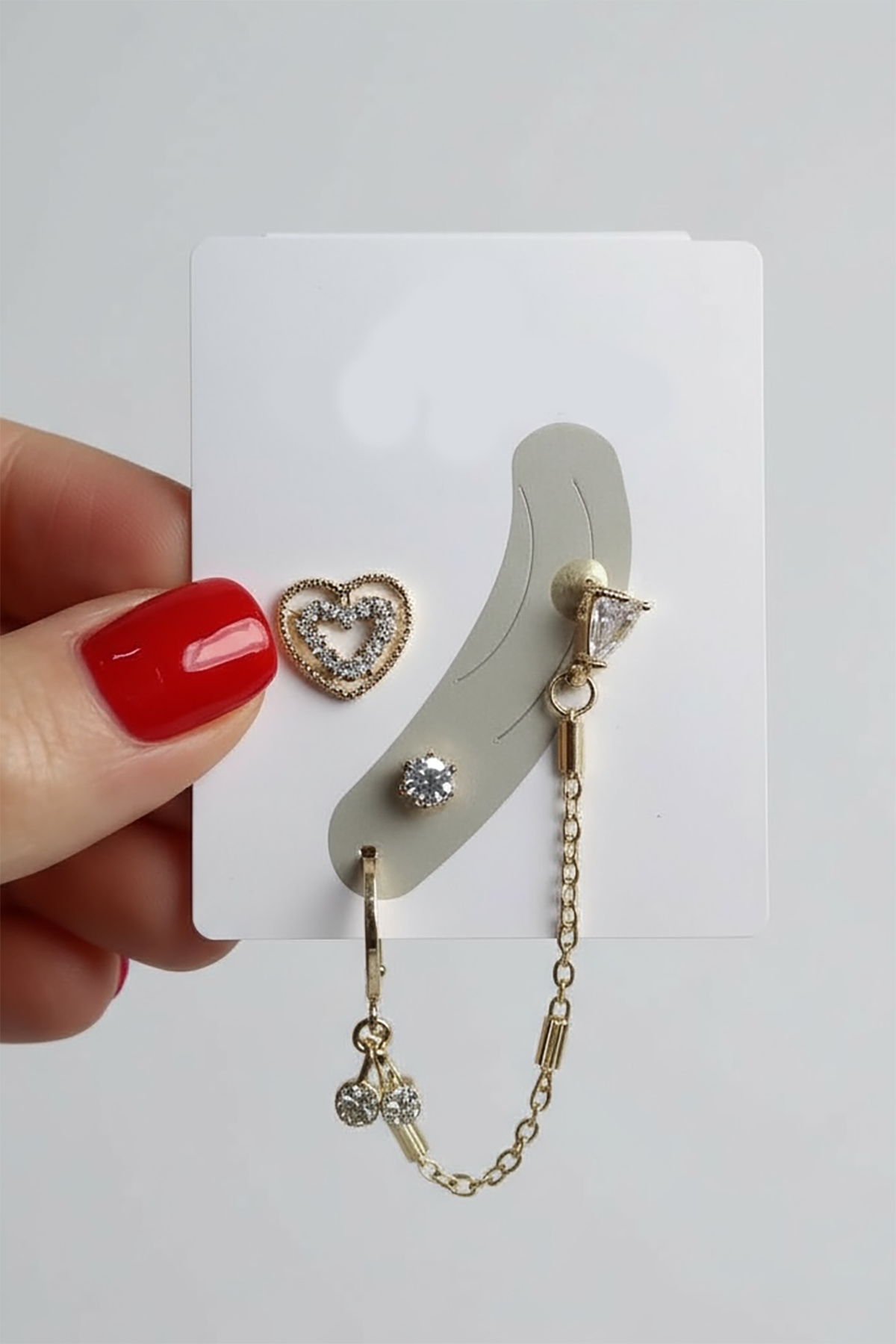 4'lü Altın Renk Taş Detaylı Küpe Set