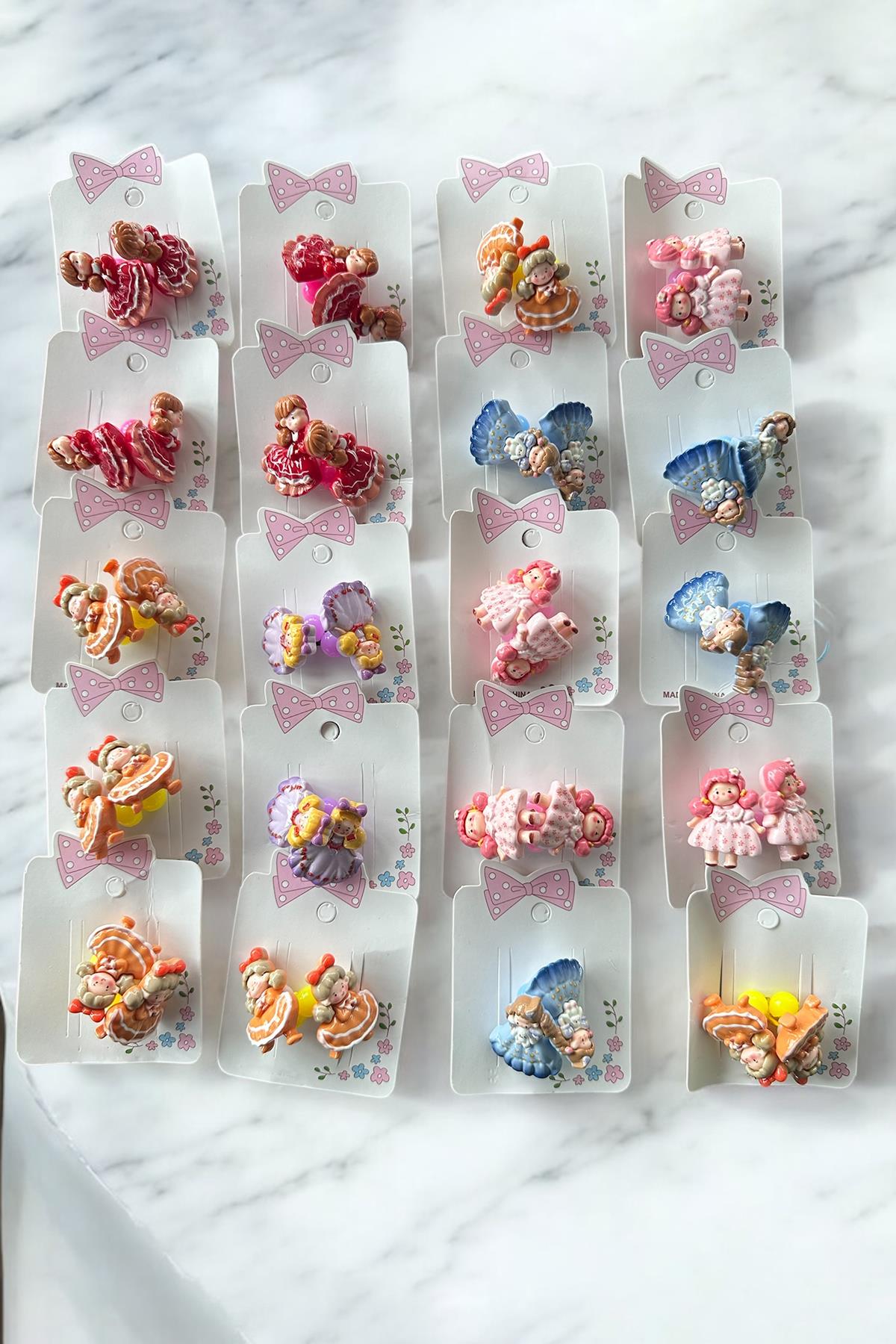 20'li Karışık Renk Kız Figürlü Lastik Toka Set