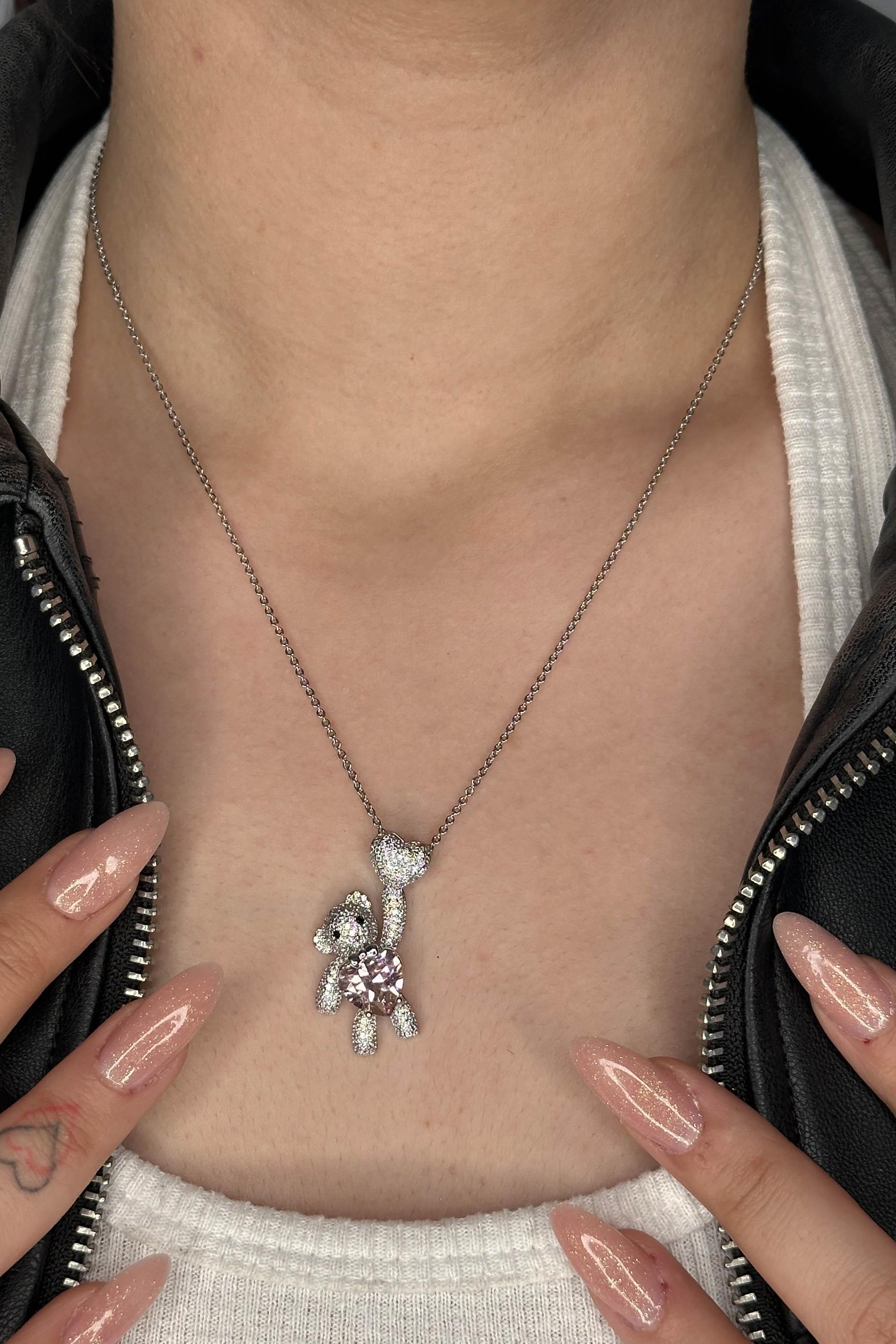 Gümüş Renk Ayıcık Figürlü Taş Detaylı YSX Kolye