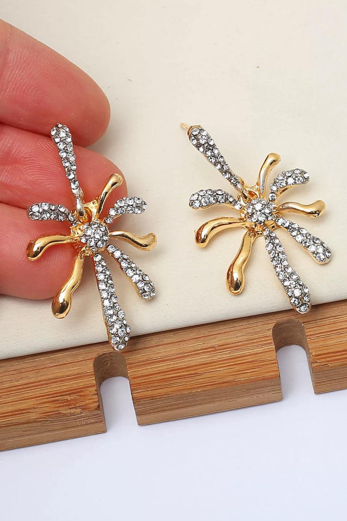 Altın Renk Çiçek Figürlü Taş Detaylı Küpe (Çift)