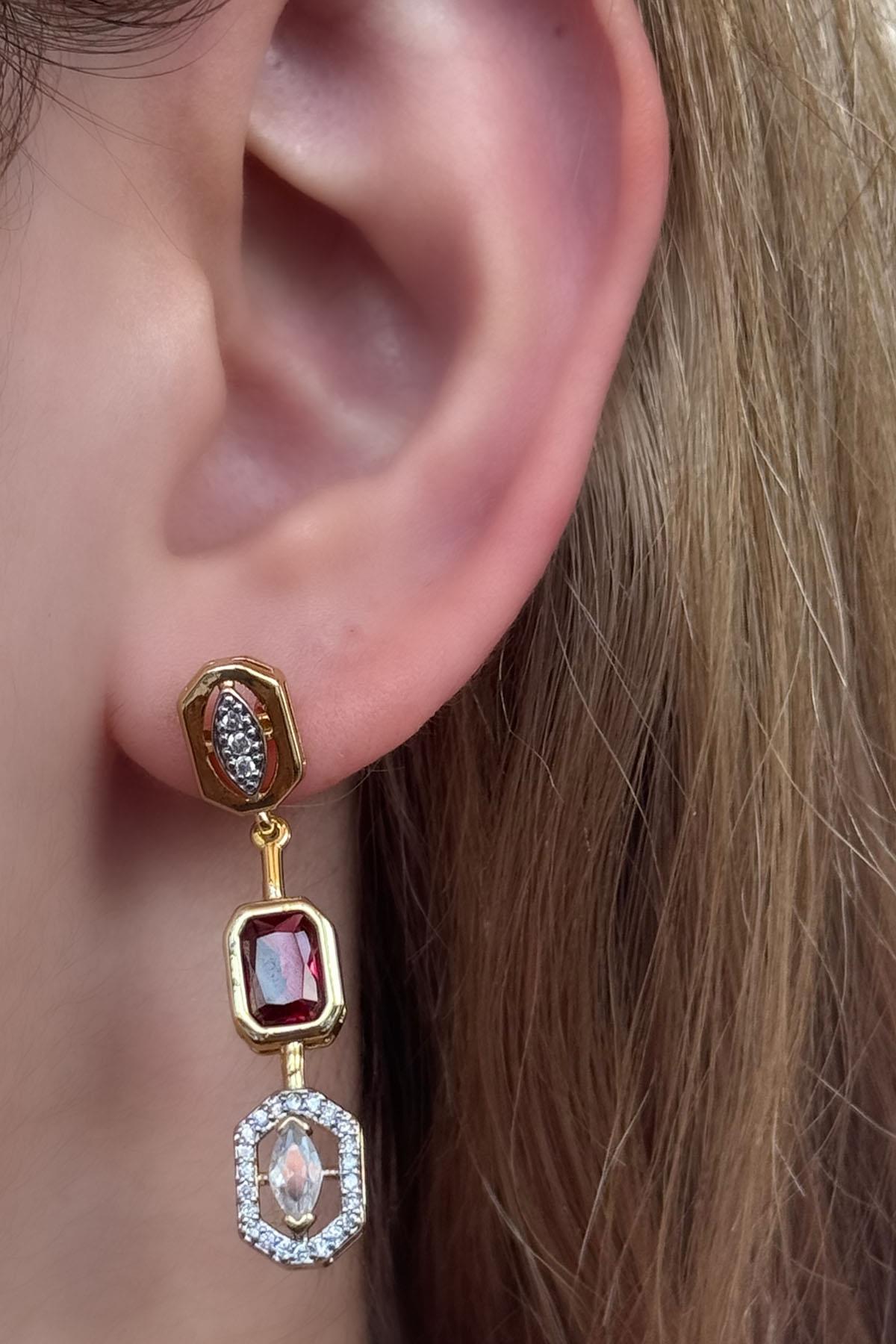 Altın Renk Pembe Taş Detaylı YSX Küpe (Çift)