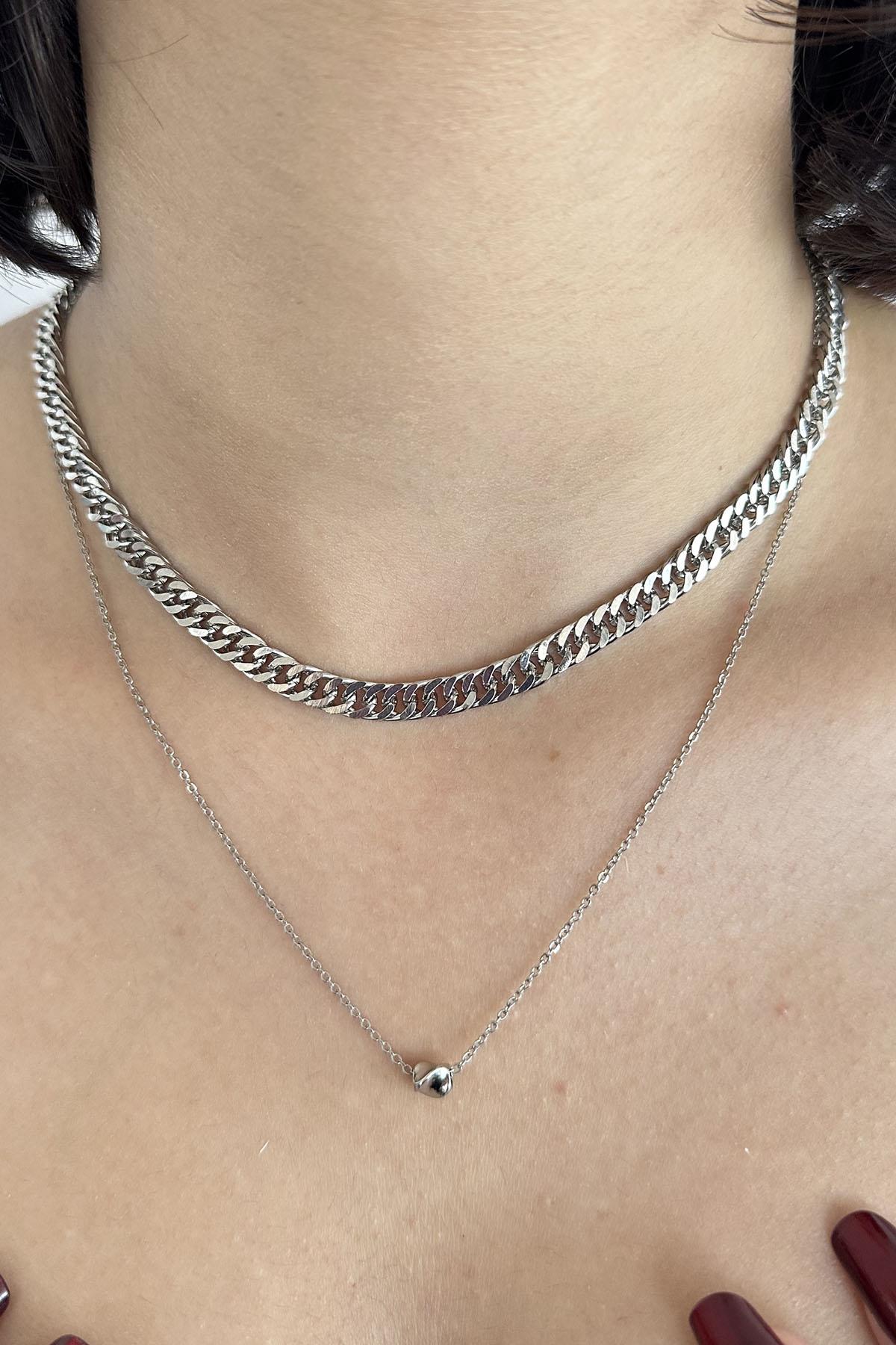 Gümüş Renk Zincir Detaylı İkili Kolye