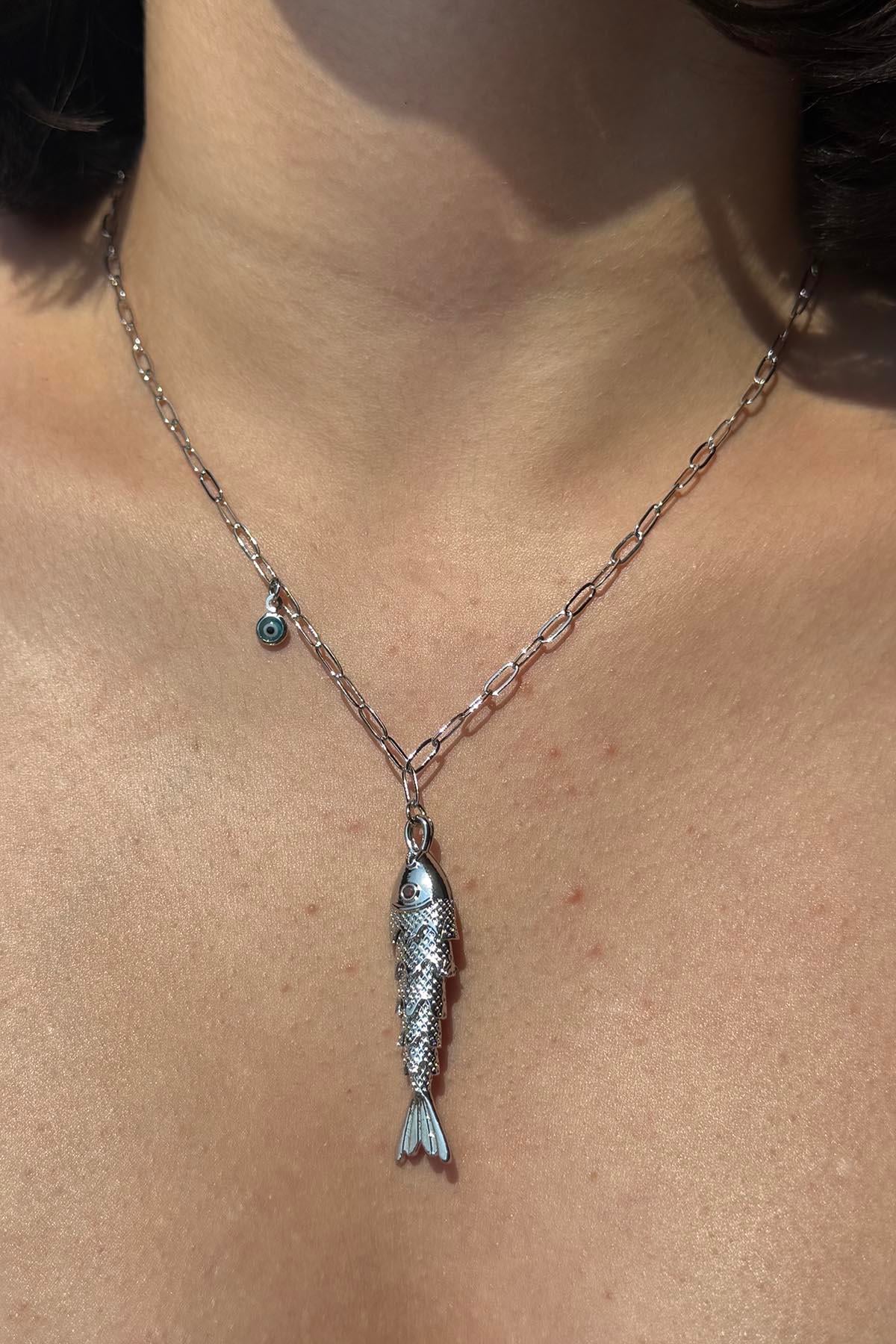 Gümüş Renk Balık Figürlü YSX Kolye