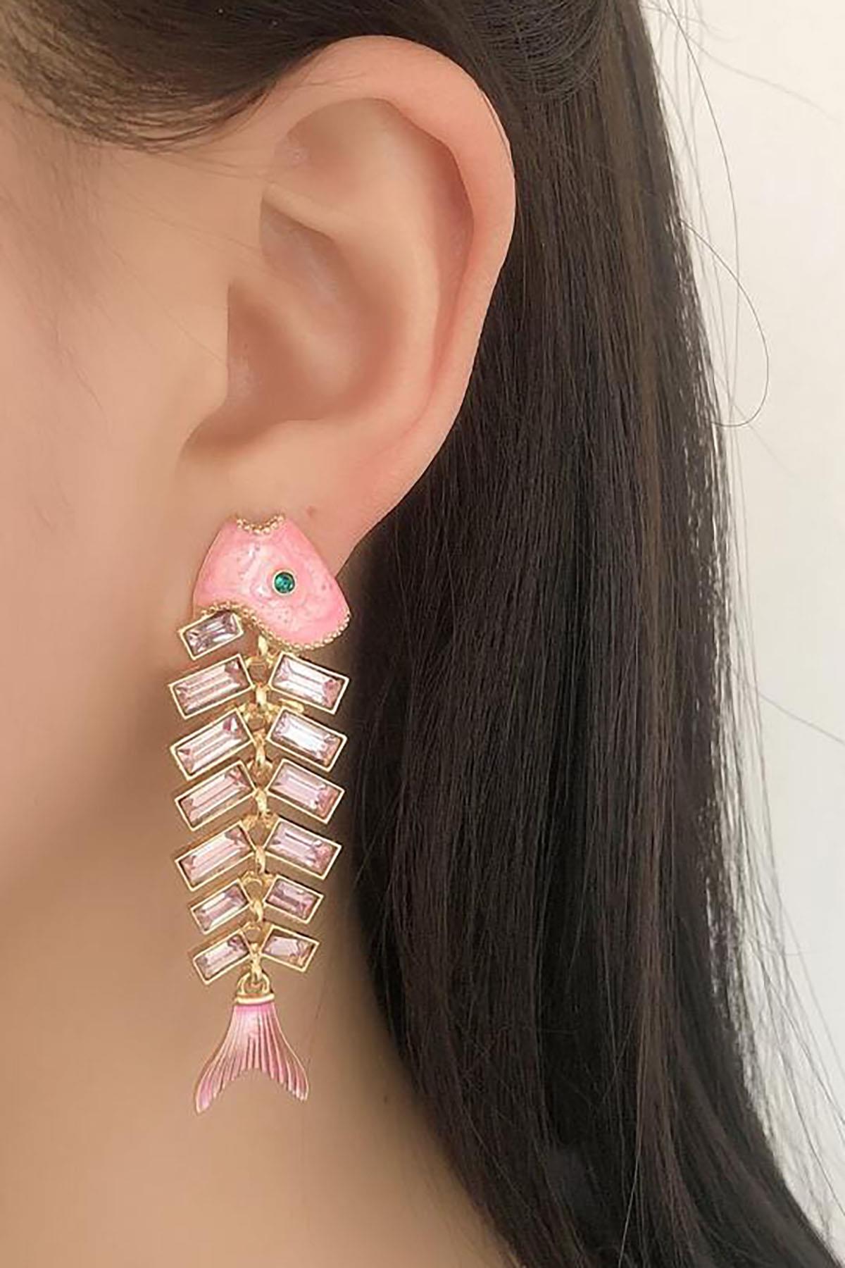 Pembe Renk Balık Figürlü Taş Detaylı Küpe (Çift)