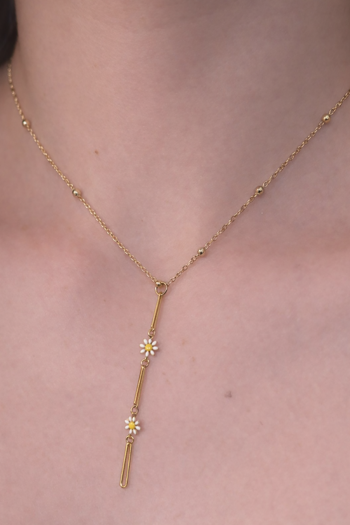 Altın Renk Papatya Figürlü Çelik Y Kolye