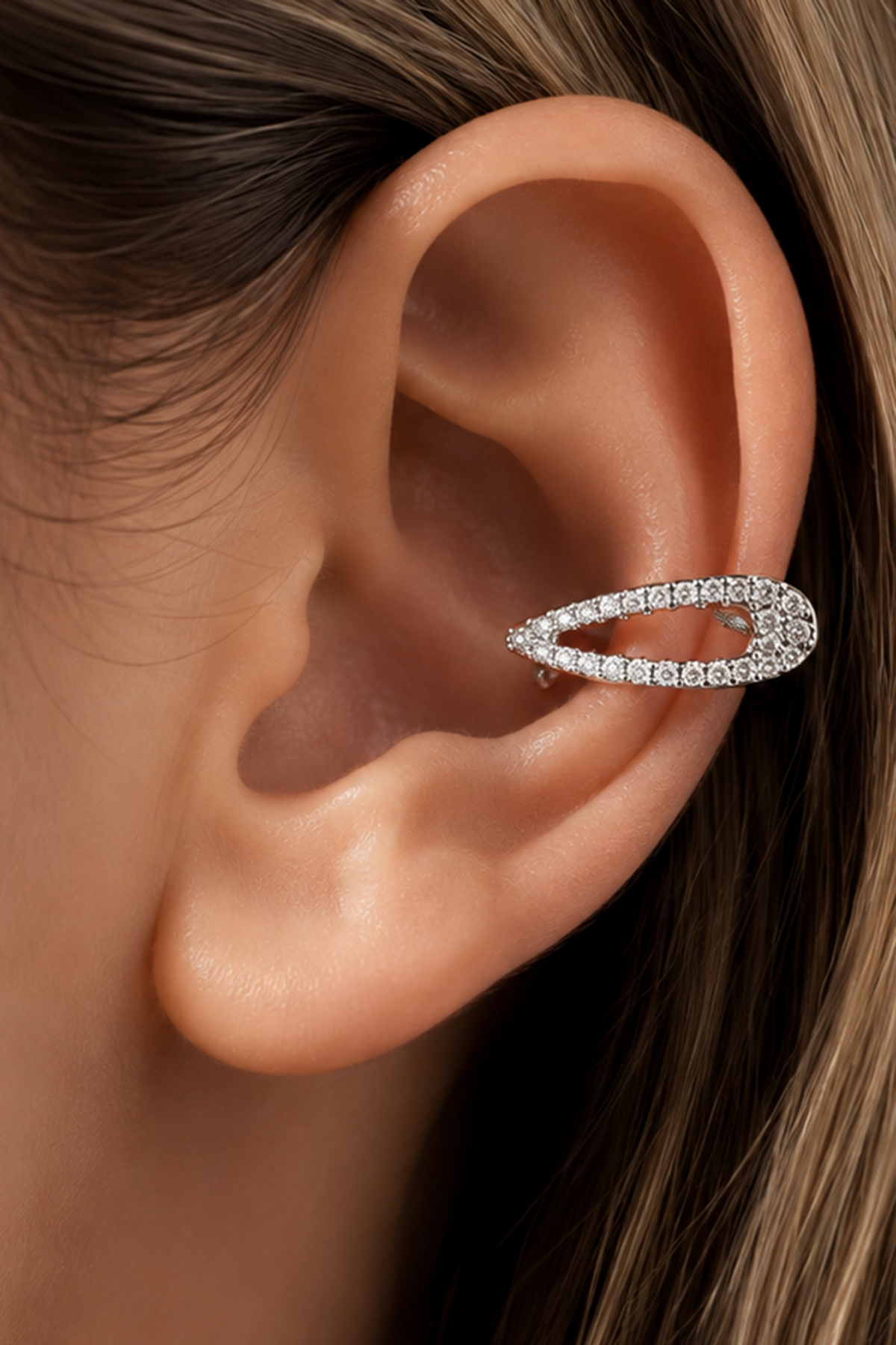 Gümüş Renk Taş Detaylı TX Ear Cuff (Tek)