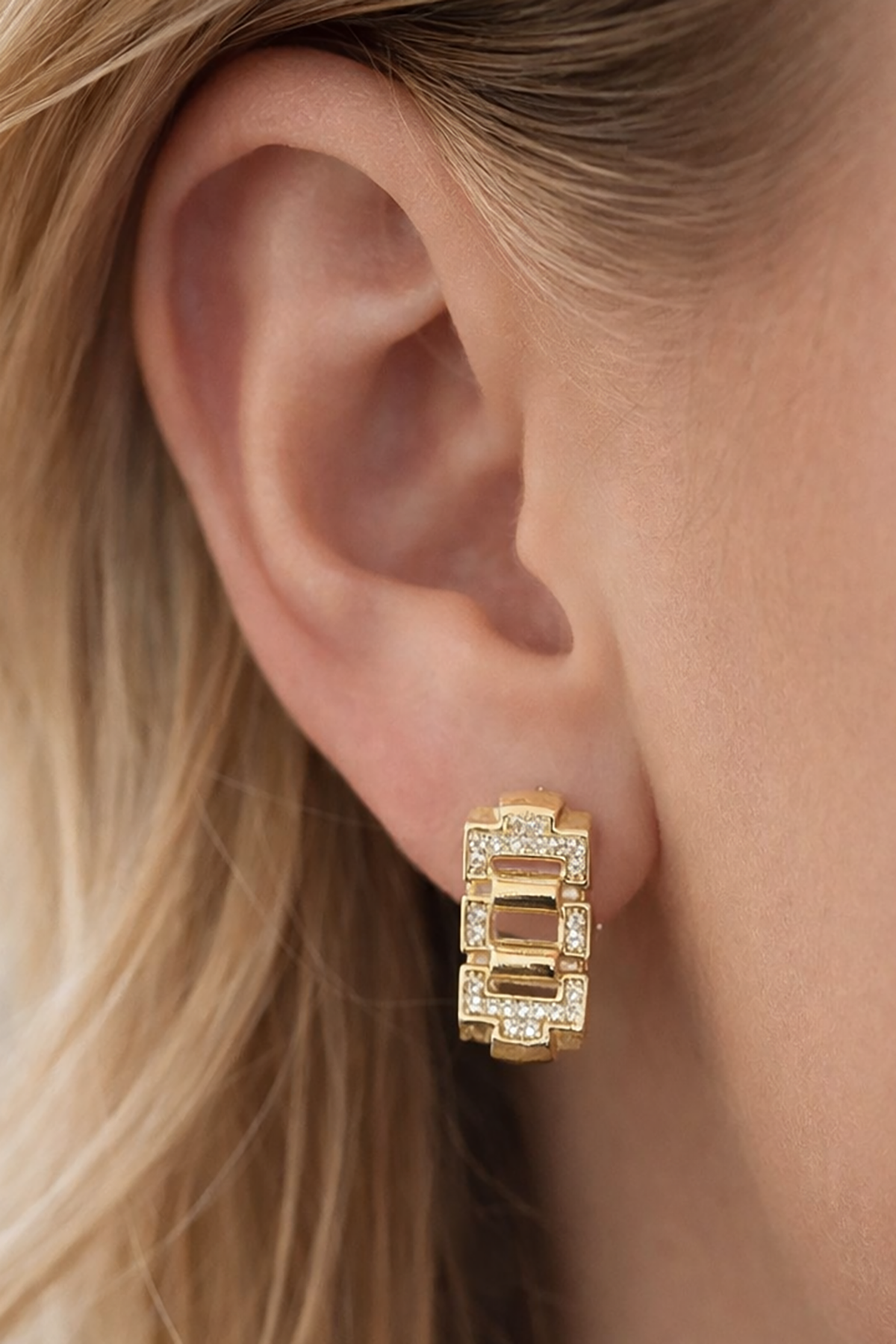 Altın Renk Taş Detaylı Çelik Xupıng Küpe (Çift)