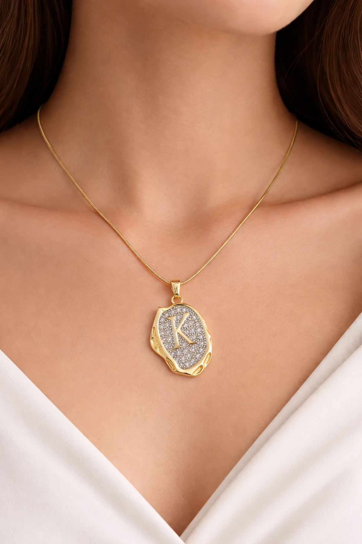 Altın Renk K Harf Taş Detaylı Çelik Kolye