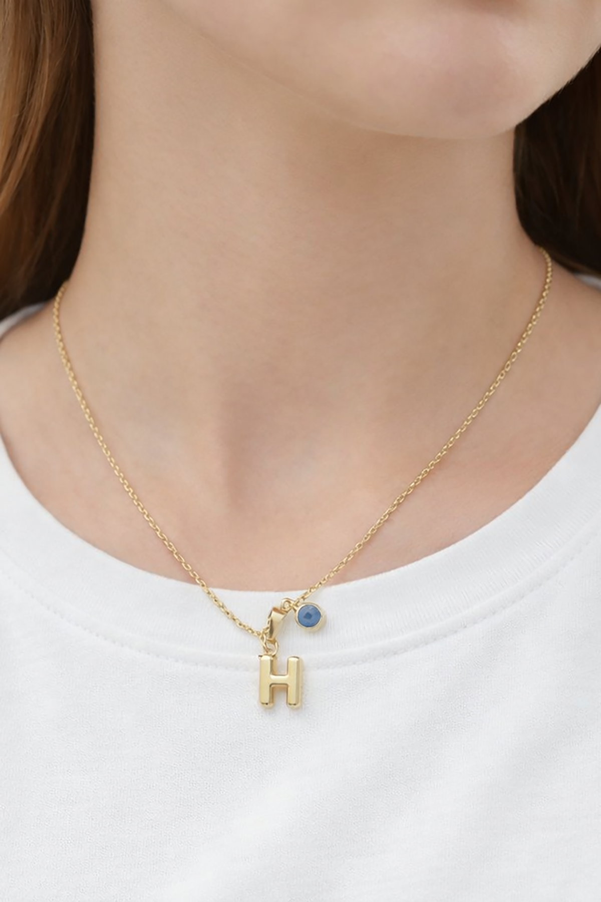 Altın Renk H Harfli Nazar Boncuk Detaylı Çelik Kolye