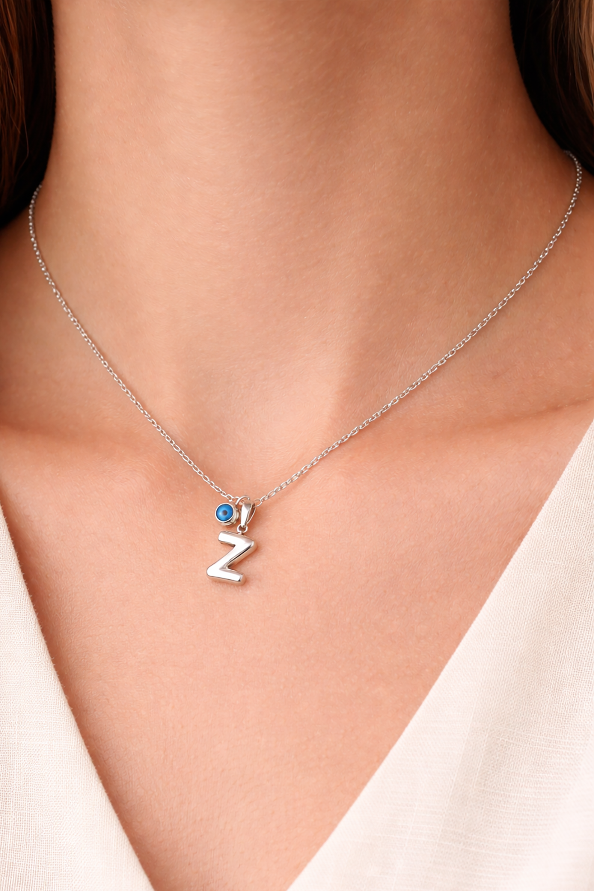 Gümüş Renk Z Harf Çelik Kolye