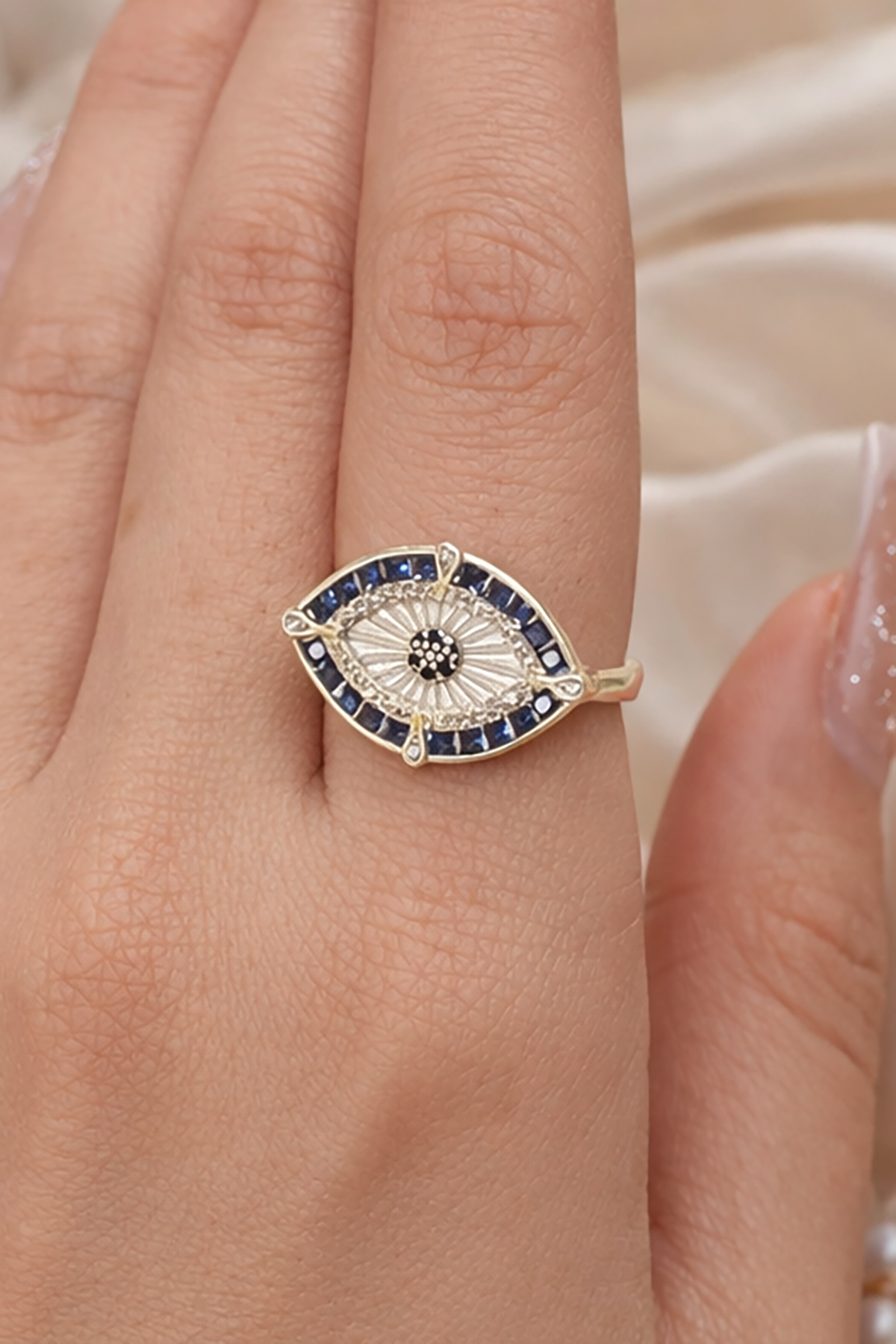 Altın Renk Göz Figürlü Ayarlanabilir Yüzük