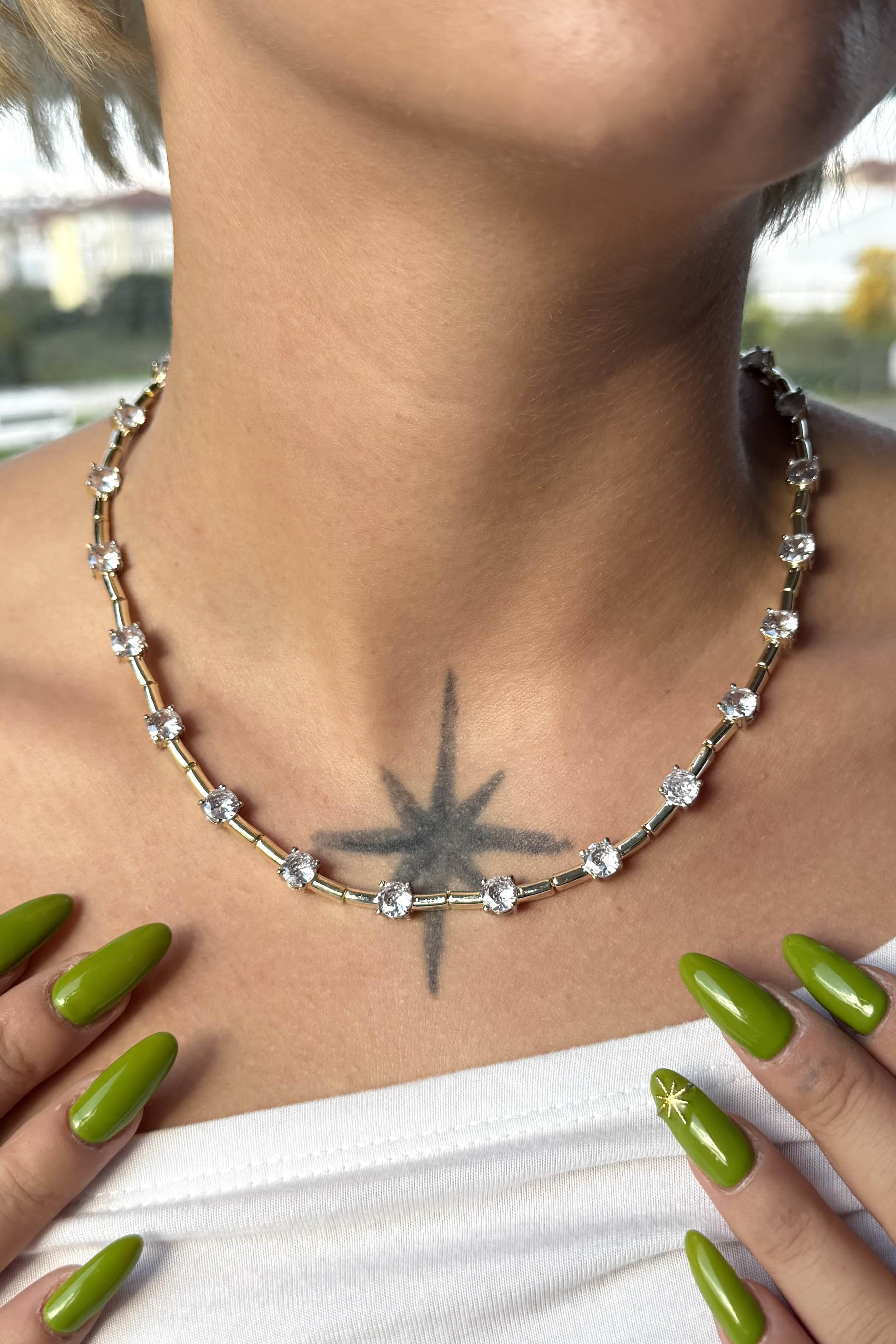 Altın Renk Taş Detaylı 14K Altın Kaplama VİP Kolye