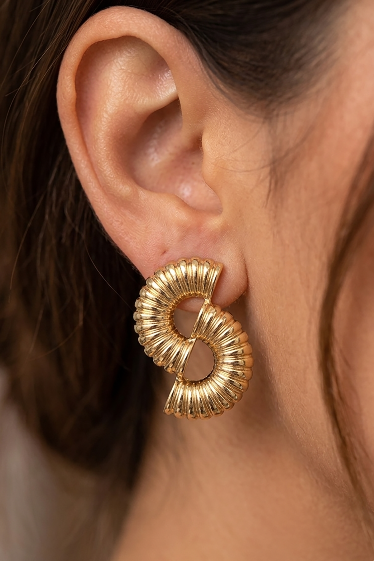 Altın Renk Çelik Küpe (Çift)