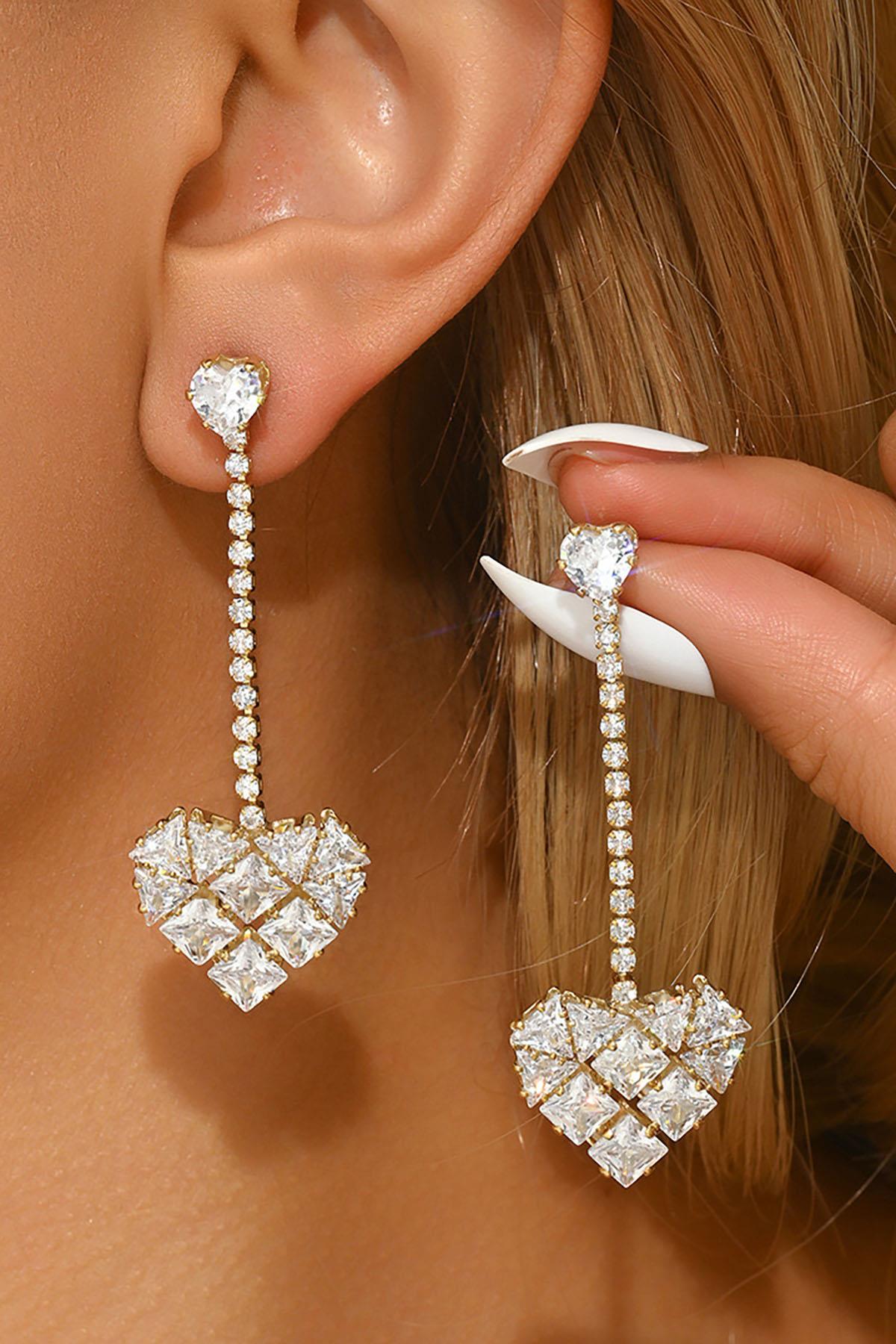 Altın Renk Kalp Figürlü Taş Detaylı 14K Altın Kaplama Küpe (Çift)