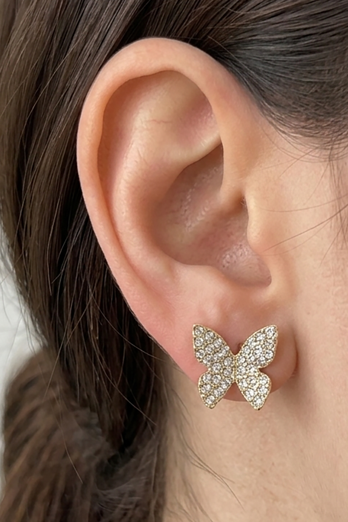 Altın Renk Taş Detaylı Kelebek Figürlü Küpe (Çift)