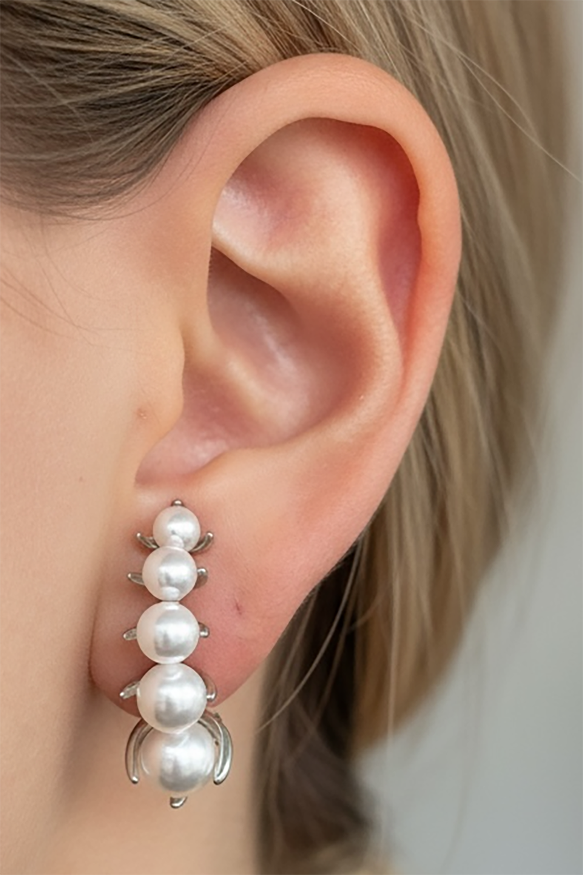 Gümüş Renk İnci Detaylı Çelik Küpe (Çift)