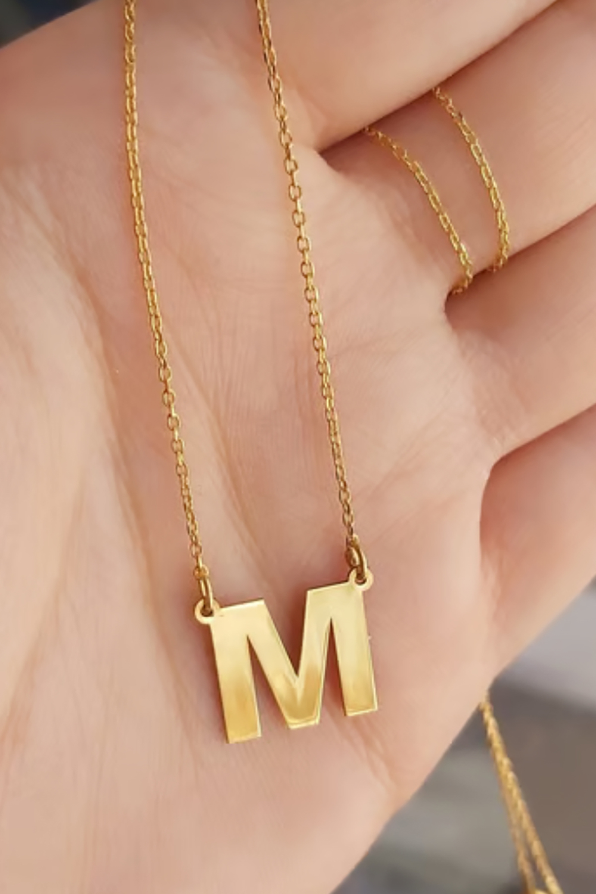 Altın Renk M Harf Çelik Kolye