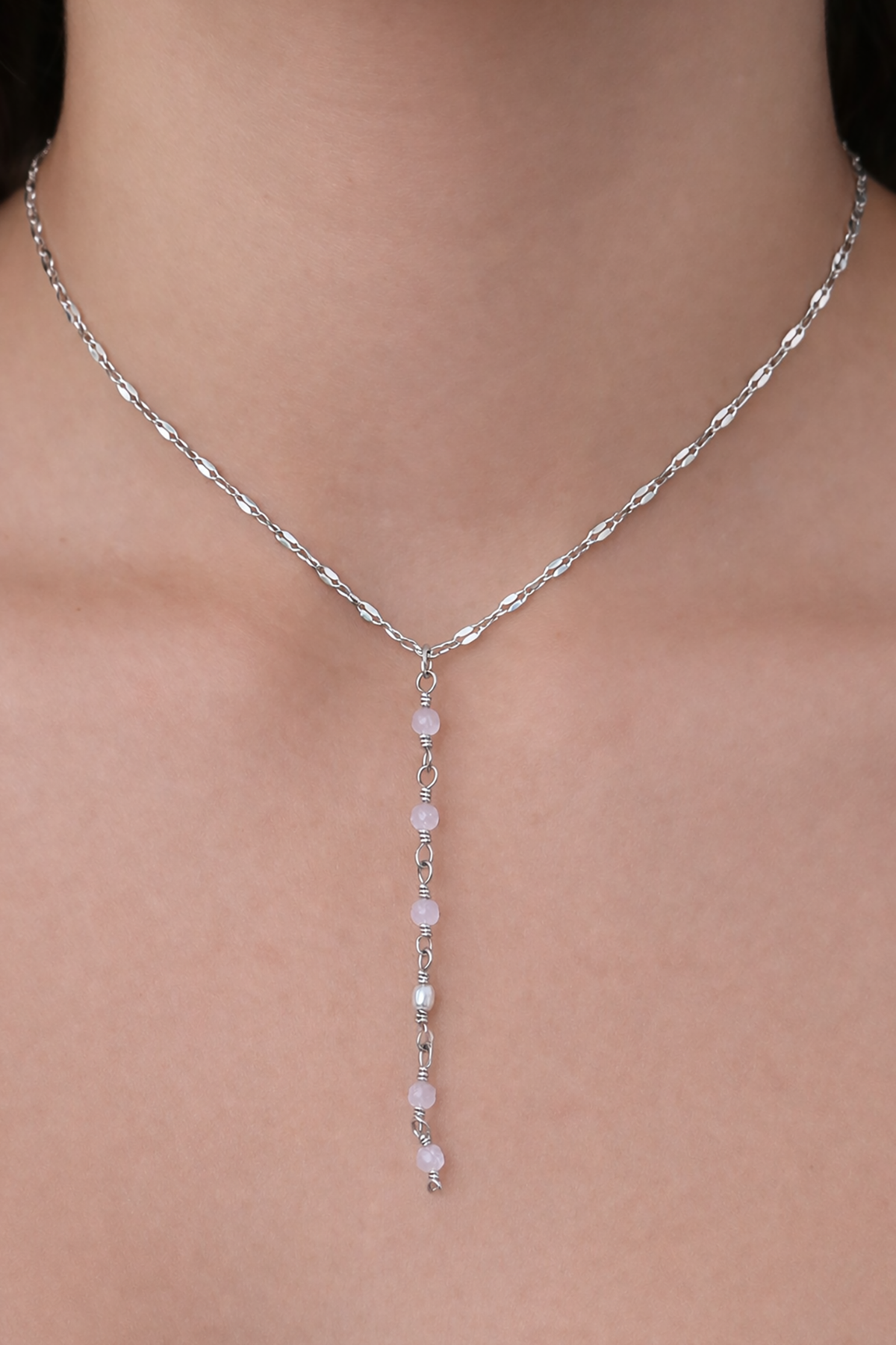 Gümüş Renk Taş Detaylı Çelik Y Kolye