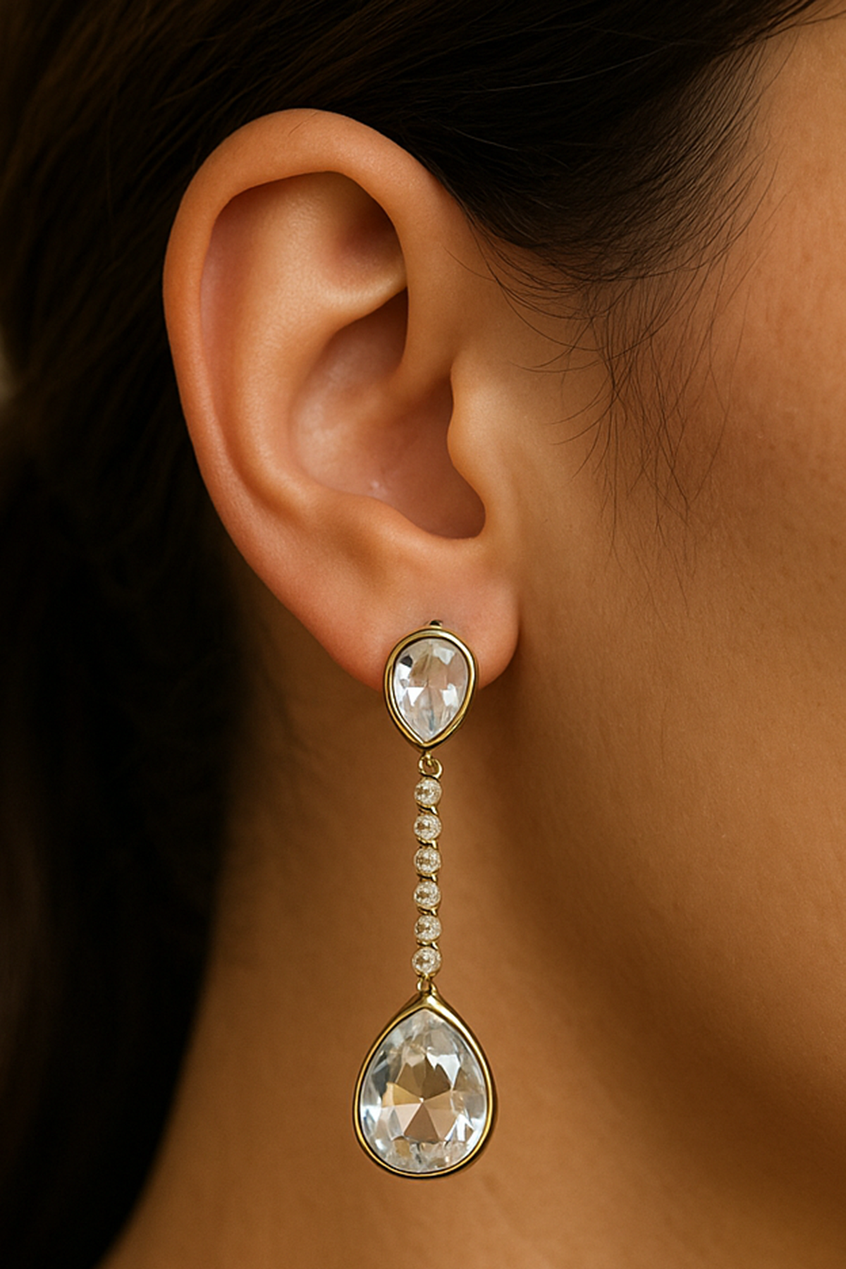 Altın Renk Taş Detaylı Çelik Küpe (Çift)