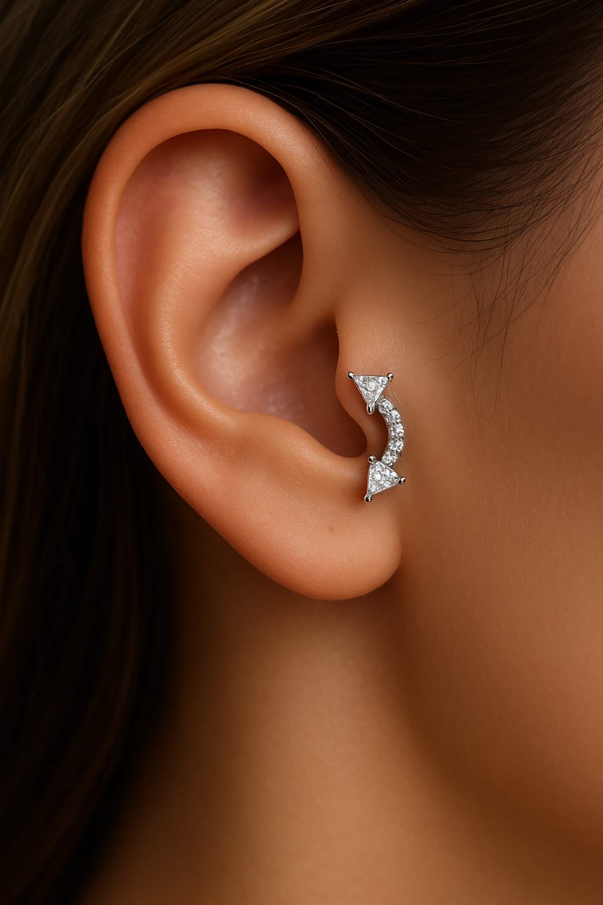Gümüş Renk Taş Detaylı Çelik Tragus/Kıkırdak Küpe/Piercing (Tek)