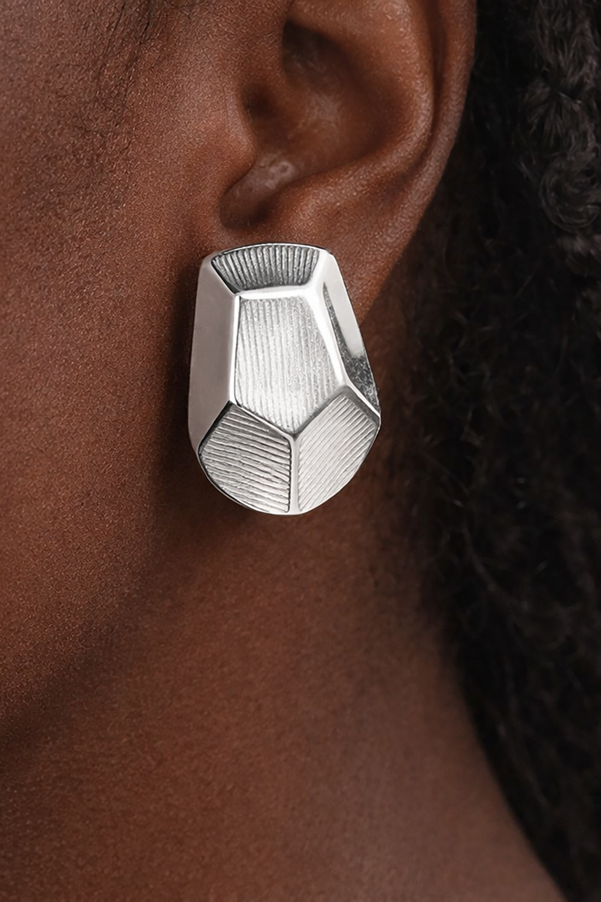 Gümüş Renk Çelik Küpe (Çift)