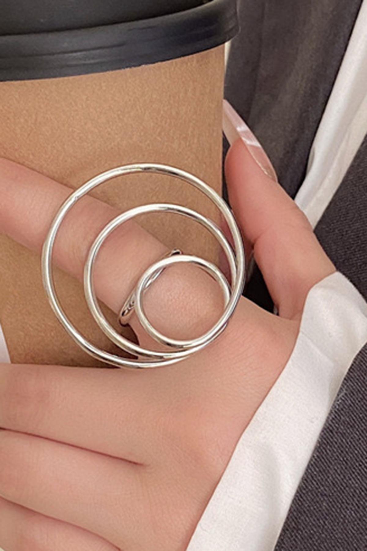 Gümüş Renk Tasarım Yüzük