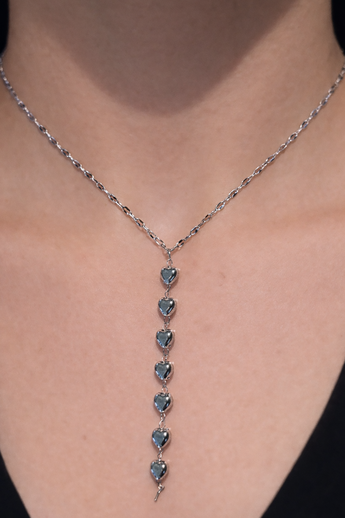 Gümüş Renk Kalp Figürlü Çelik Y Kolye