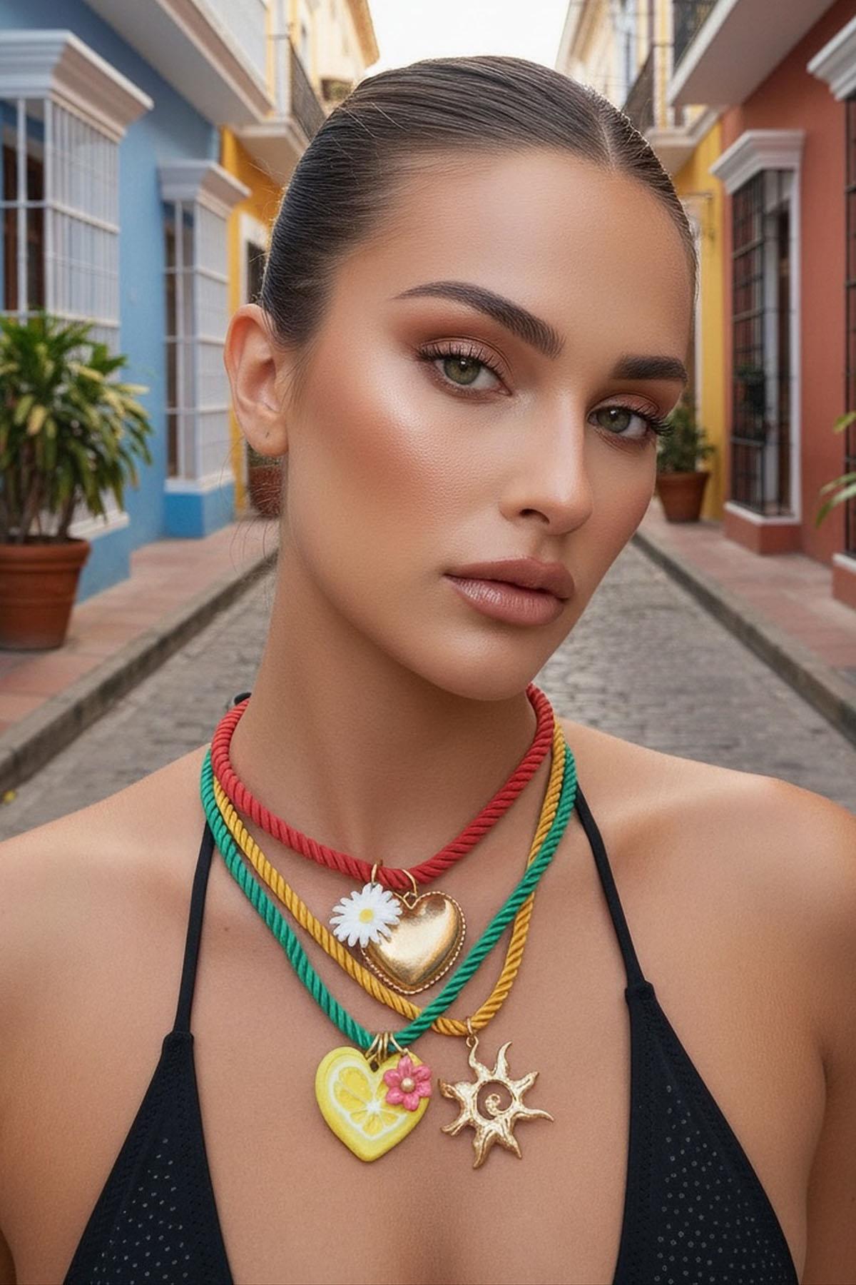 3'lü Karışık Renk Ve Figürlü Tasarım Kolye