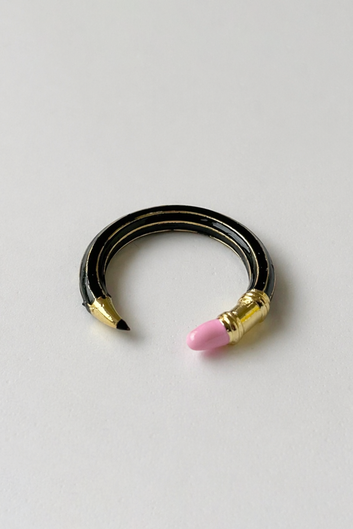 Altın Ve Siyah Renk Kalem Figürlü Ayarlanabilir Yüzük