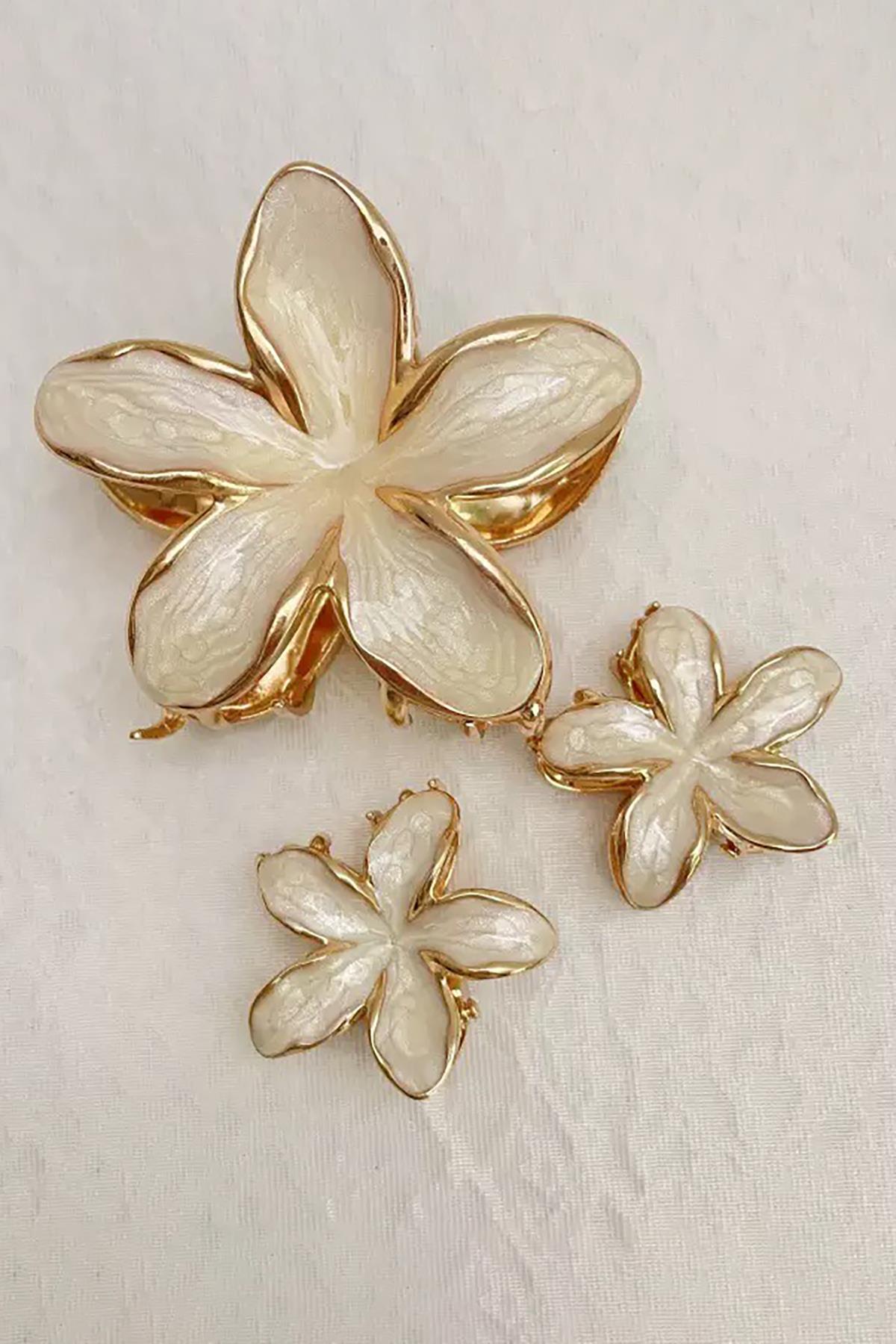 Beyaz Renk Lotus Figürlü 3'lü Mandal Toka Set