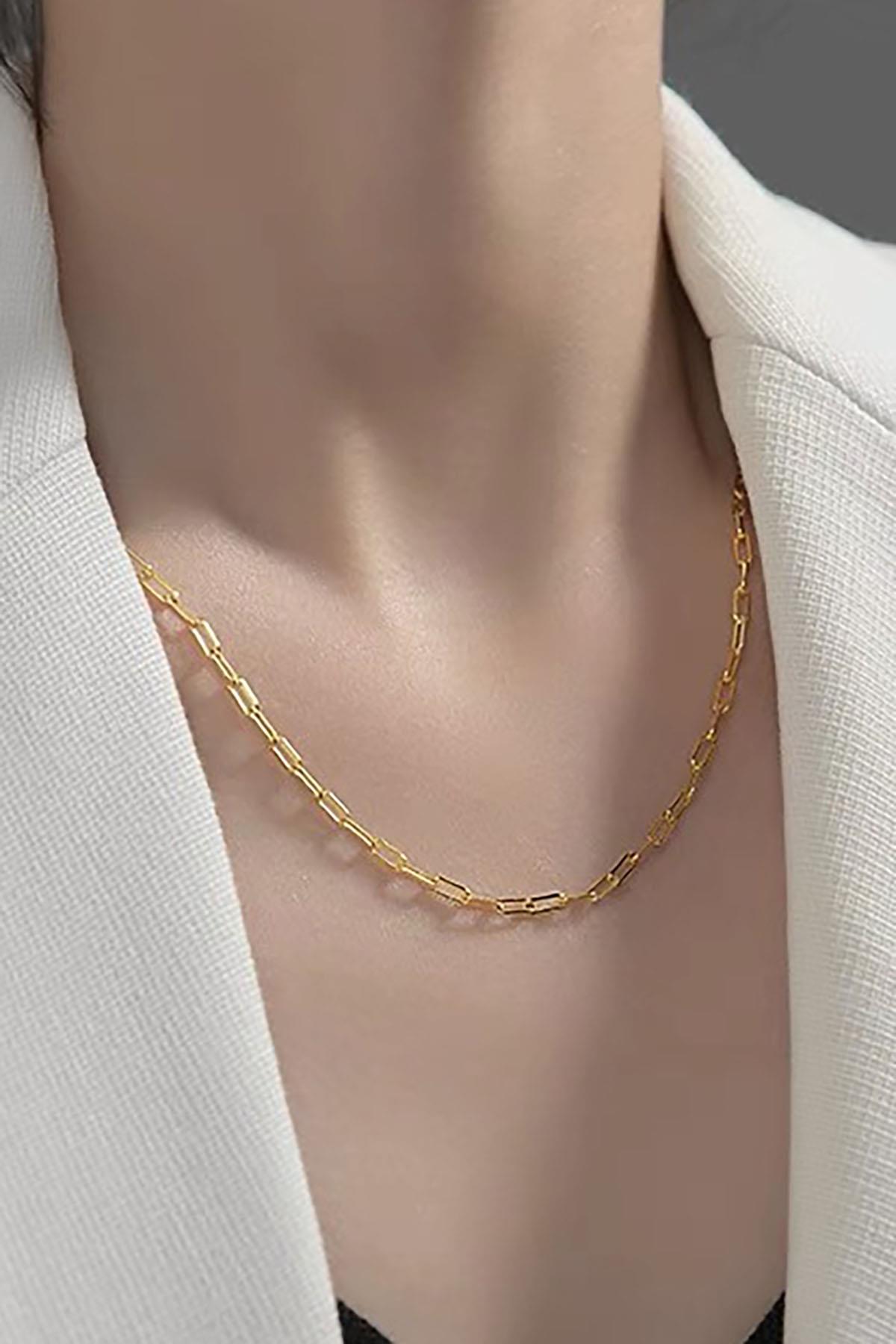 Altın Renk Zincir Detaylı Unisex Çelik Kolye