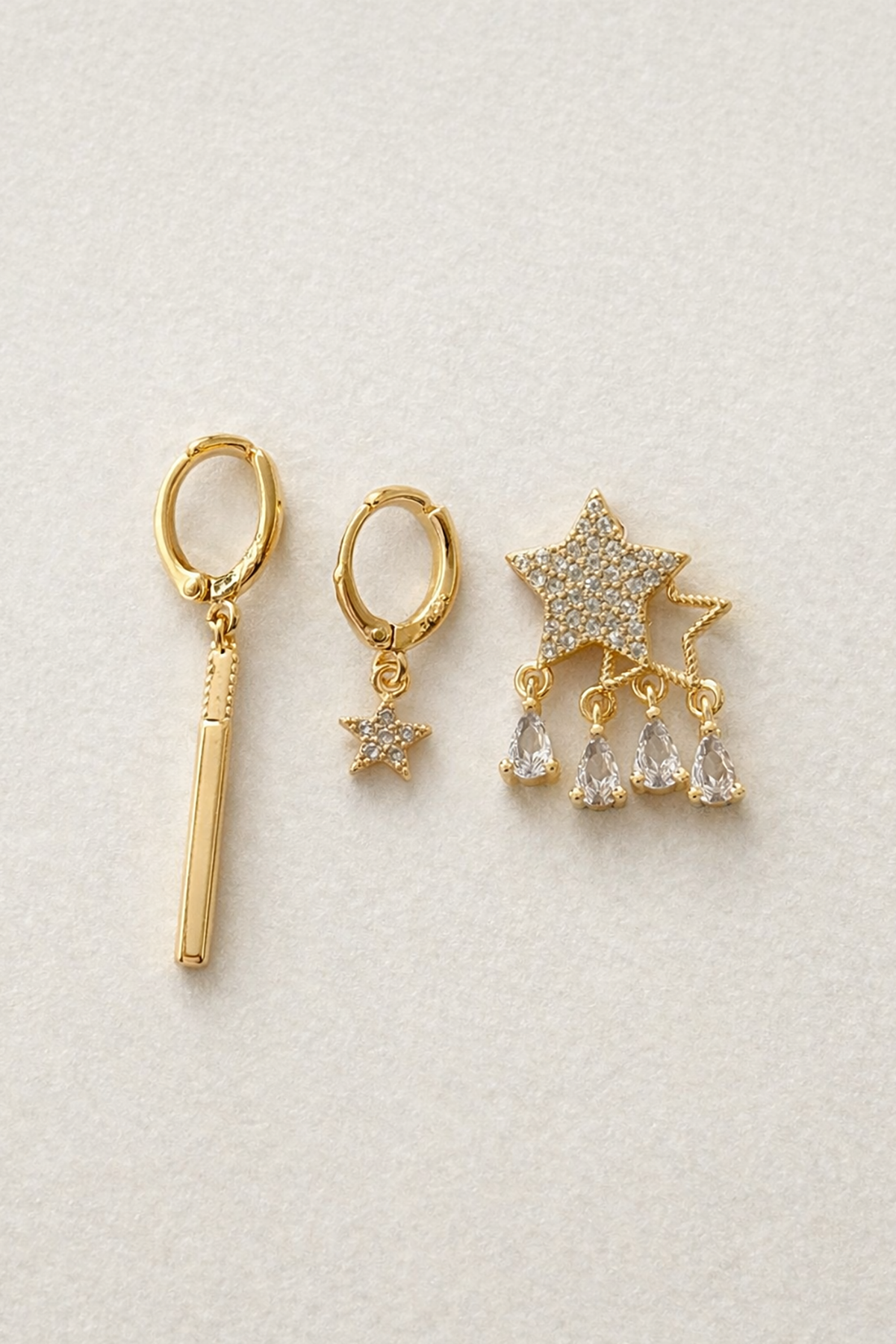 Altın Renk Yıldız Figürlü 3'lü Ysx Küpe Set