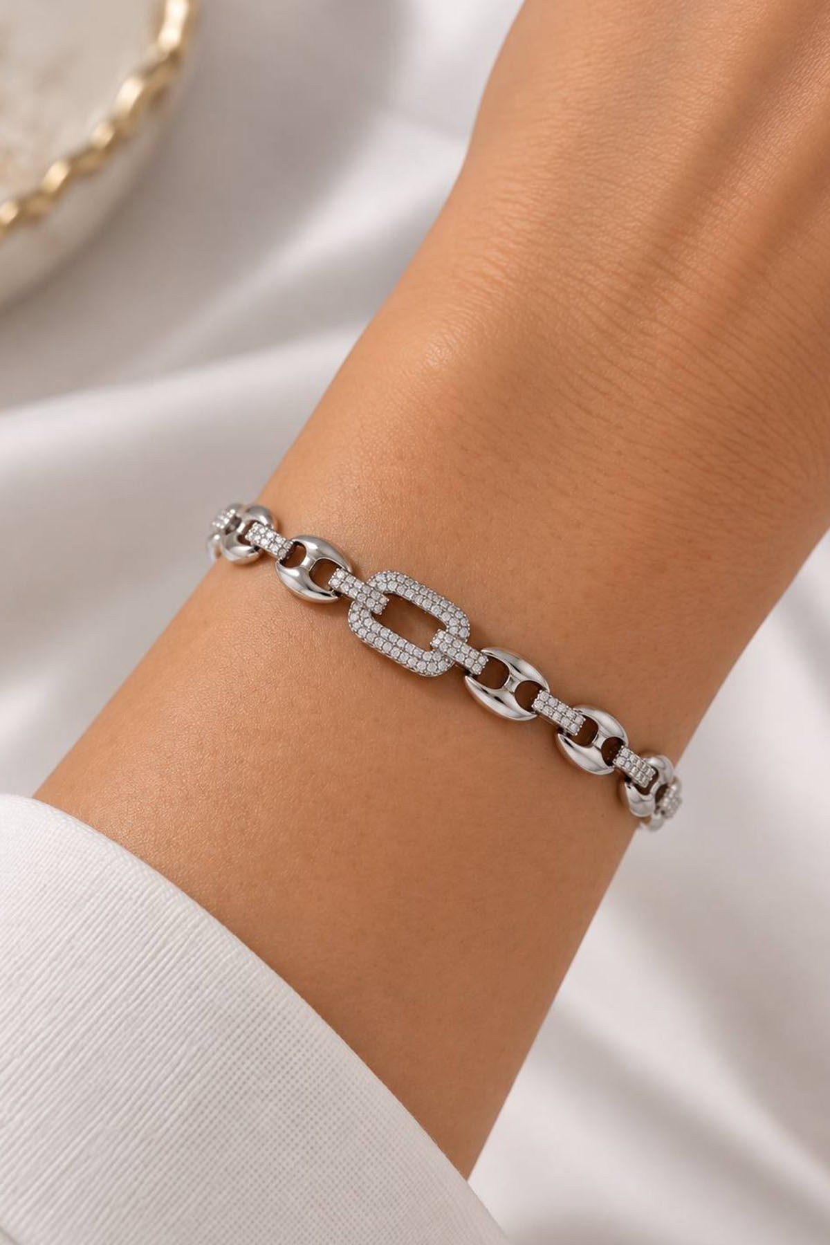 Gümüş Renk Taş Detaylı  Xuping  Bileklik