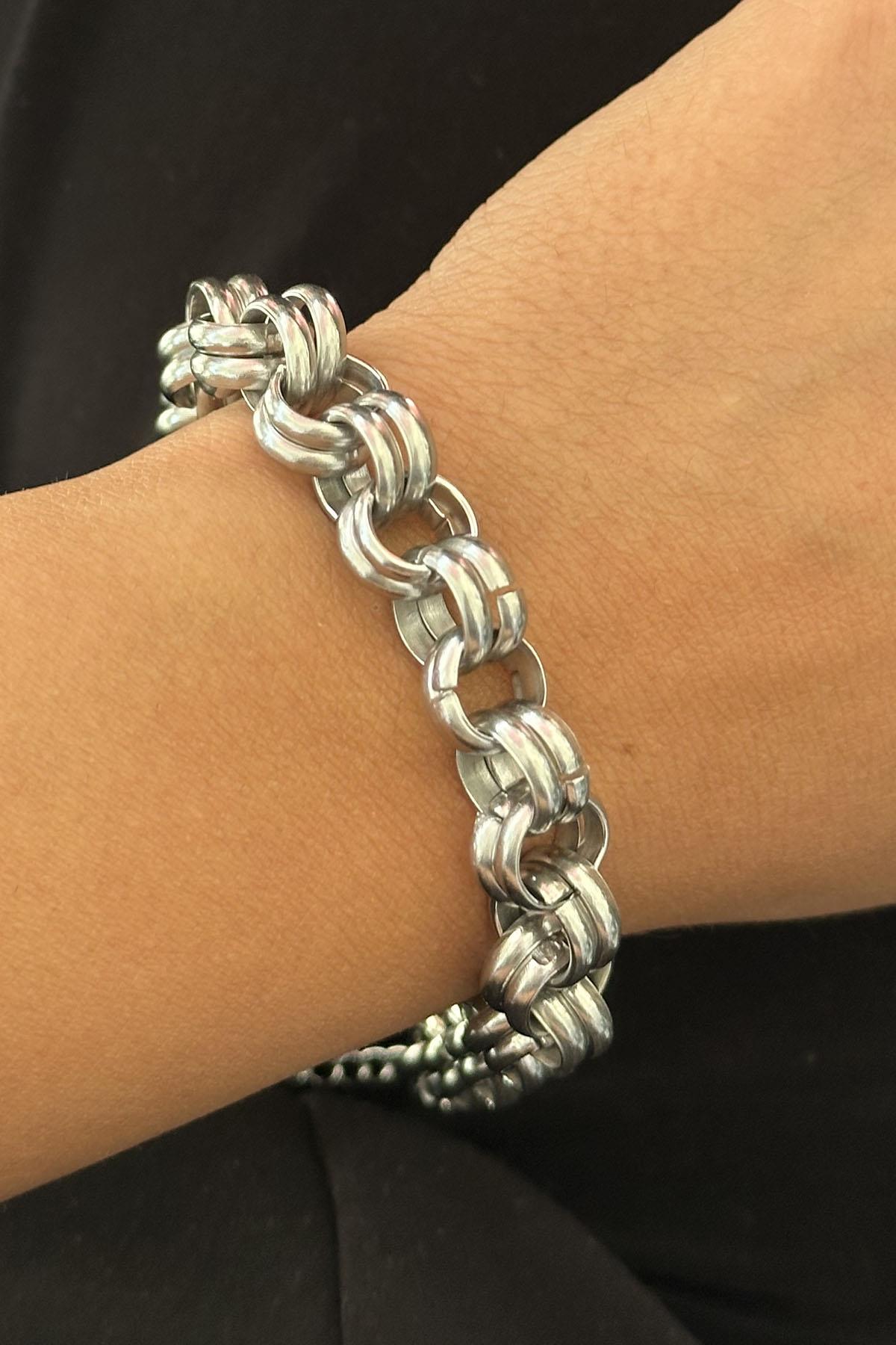 Gümüş Renk Halka Detaylı Çelik Bileklik