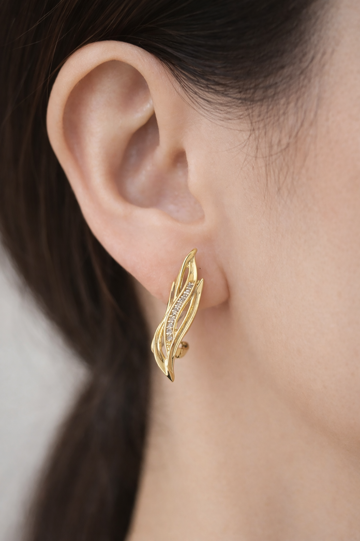 Altın Renk Taş Detaylı 14K Altın Kaplama Xuping Küpe (Çift)