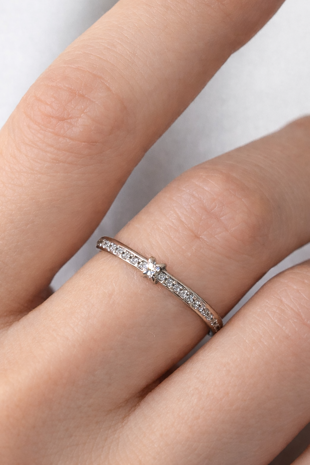 Gümüş Renk Taş Detaylı Ayarlanabilir Yüzük