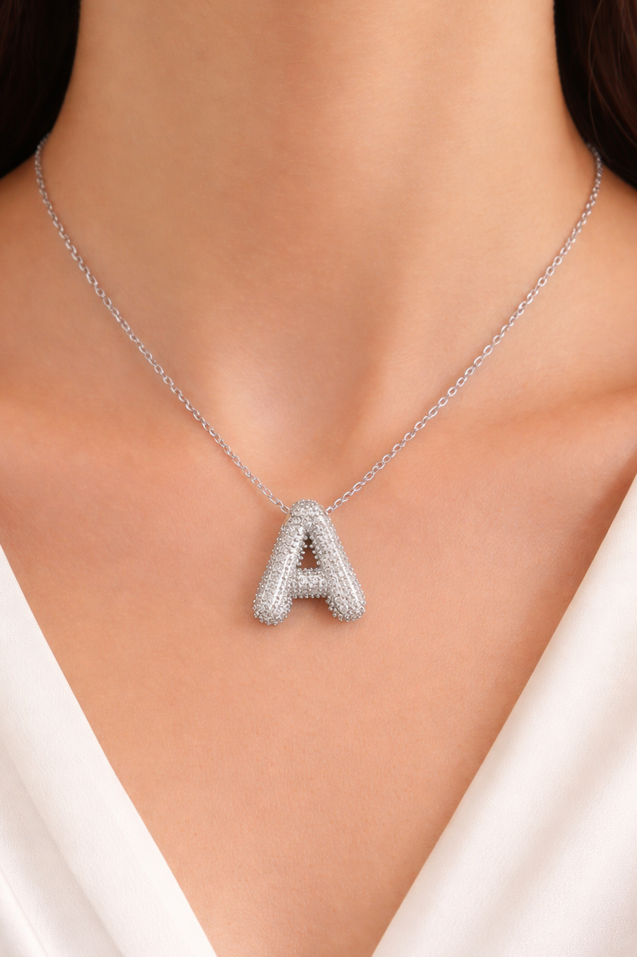 Gümüş Renk A Harf Taş Detaylı Çelik Kolye