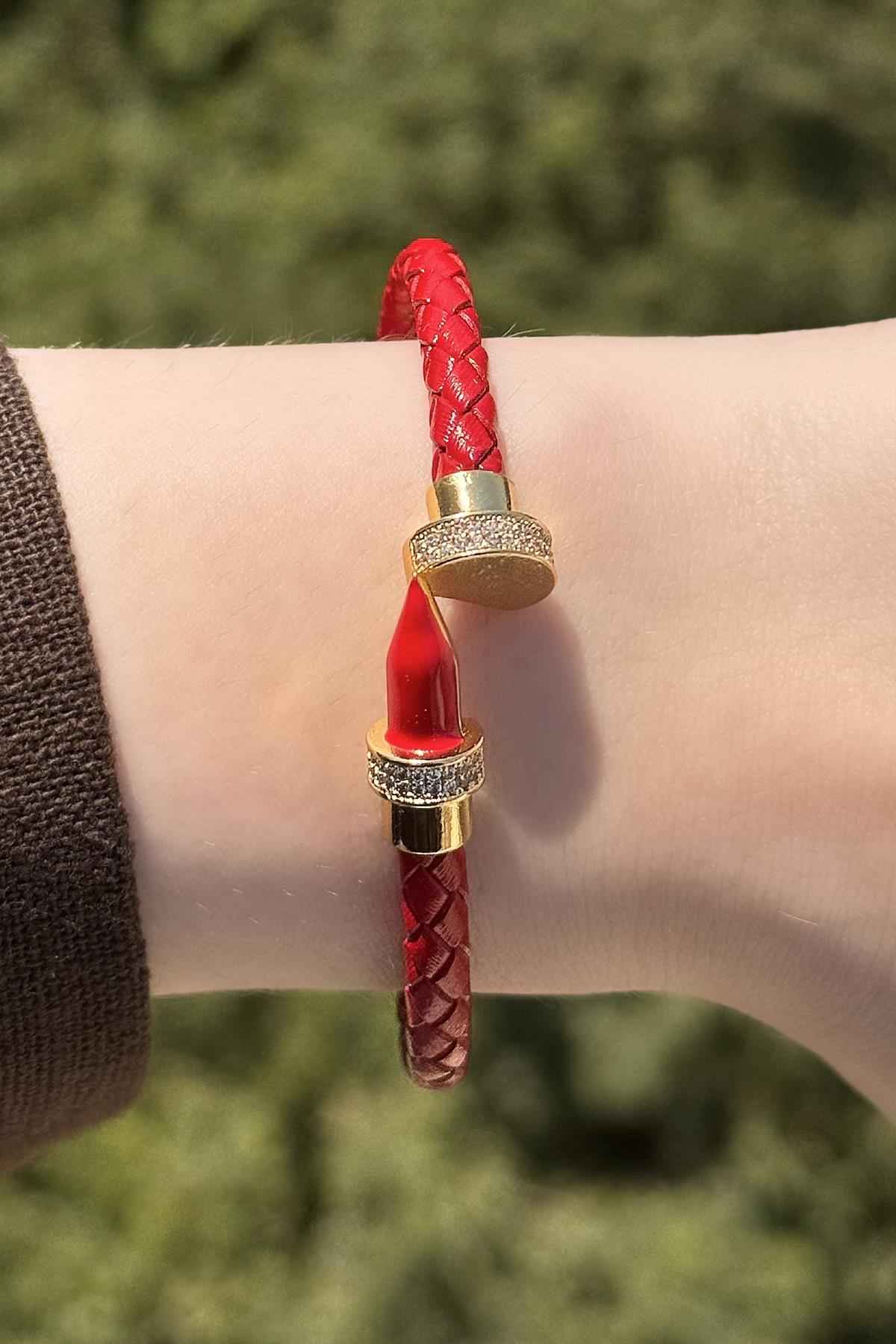 Kırmızı Renk Taş Detaylı Deri Kelepçe Bileklik 