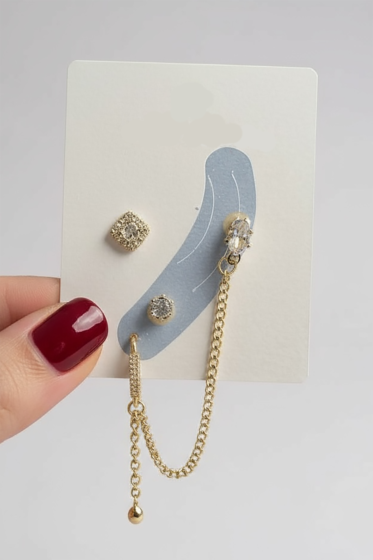 4'lü Altın Renk Taş Detaylı Küpe Set