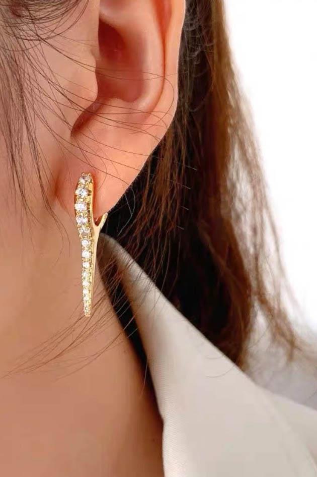 Altın Renk Taş Detaylı 14K Altın Kaplama TX Küpe (Çift)